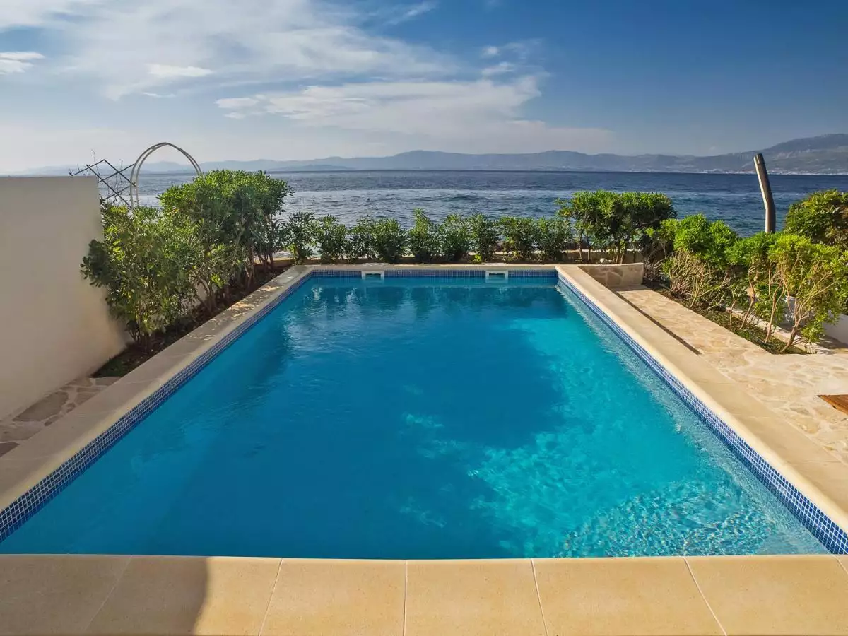 House 192m² in Croatia, Brac. Priced at 1800000€ rent photo-16