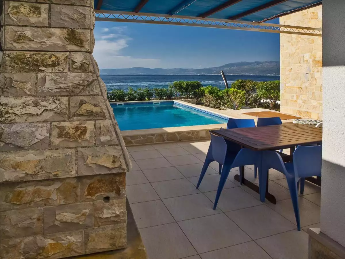 House 192m² in Croatia, Brac. Priced at 1800000€ rent photo-17