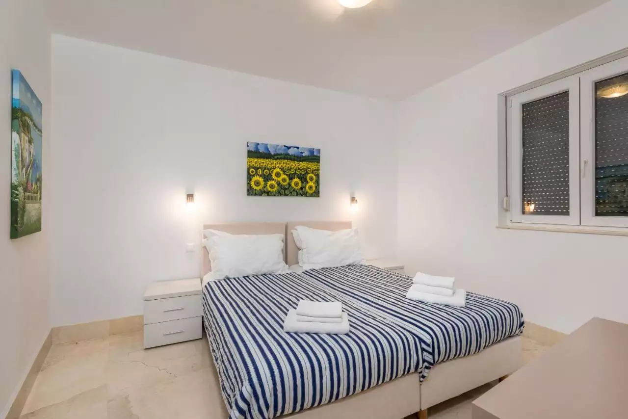 House 448m² in Croatia, Brac. Priced at 1800000€ rent photo-23