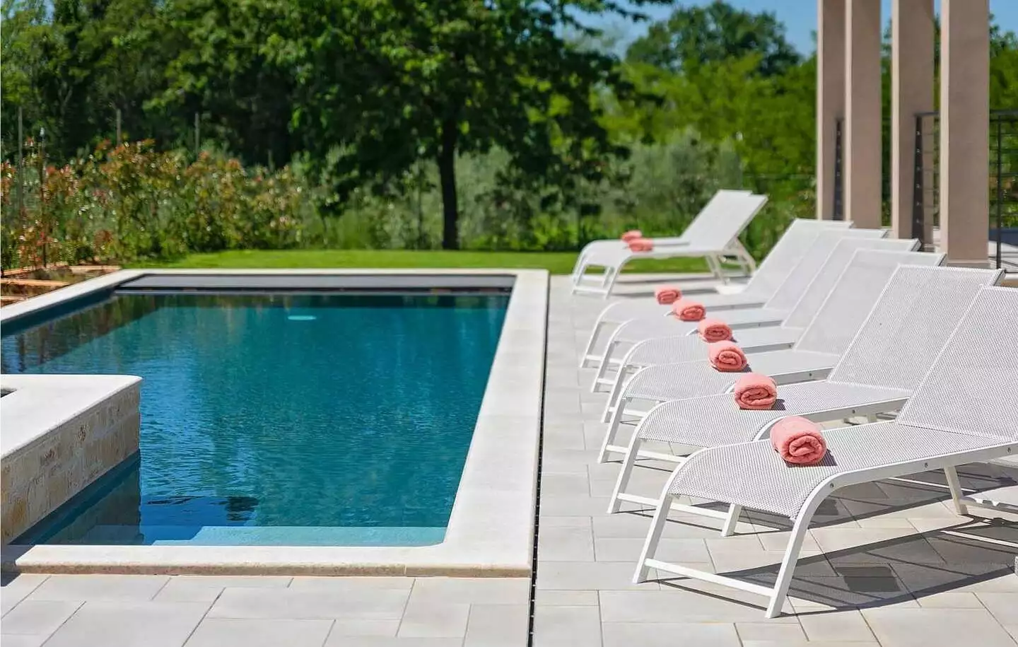 House 450m² in Croatia, Novigrad. Priced at 1300000€ rent photo-10