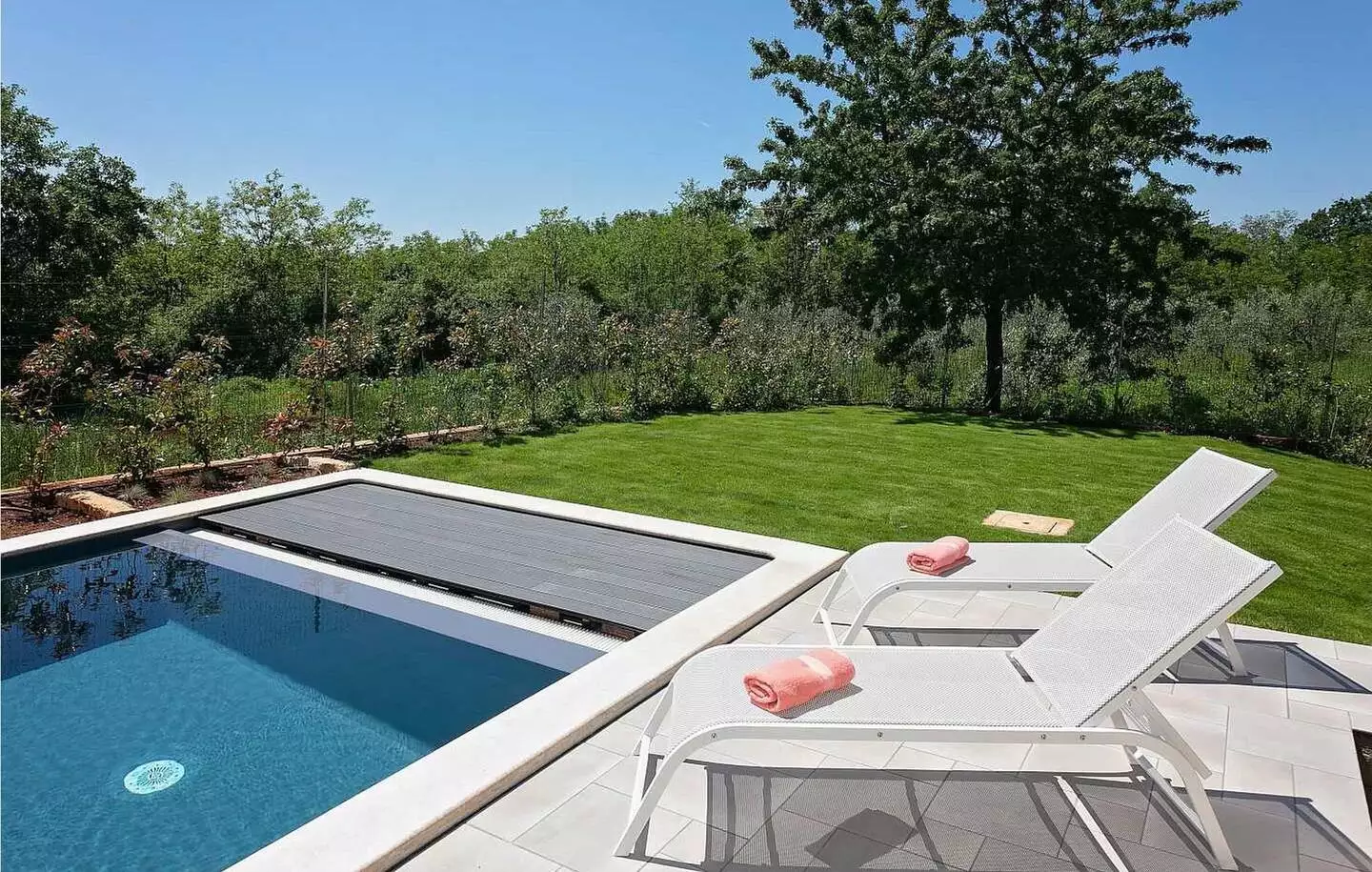 House 450m² in Croatia, Novigrad. Priced at 1300000€ rent photo-14