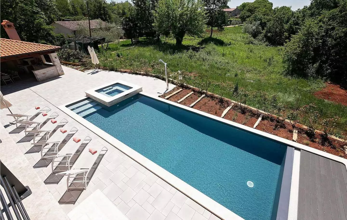 House 450m² in Croatia, Novigrad. Priced at 1300000€ rent photo-26
