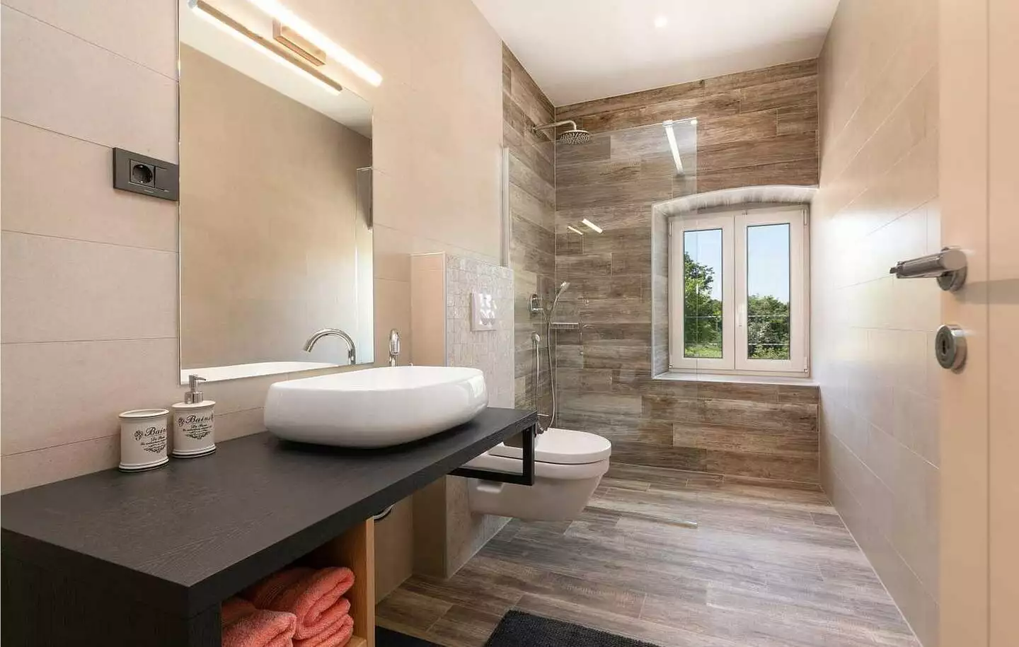House 450m² in Croatia, Novigrad. Priced at 1300000€ rent photo-57