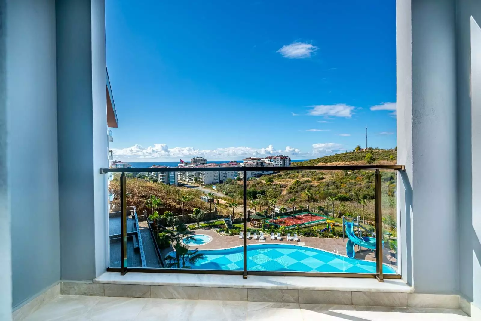 Flat 52m² in Turkey, Kestel. Priced at 109000€ rent photo-12