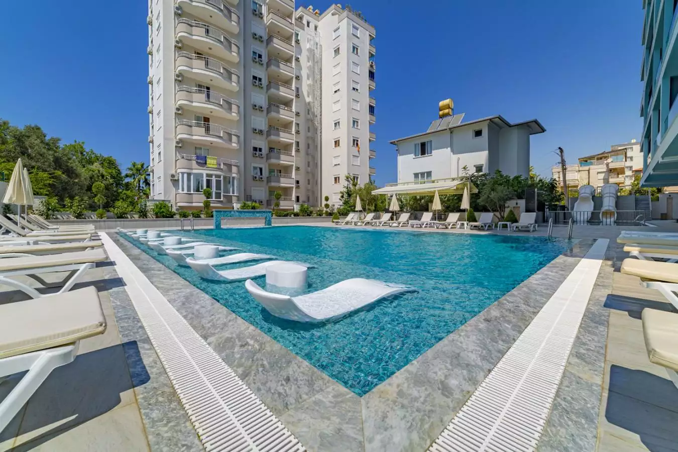 Flat 115m² in Turkey, Mahmutlar. Priced at 165000€ rent photo-4