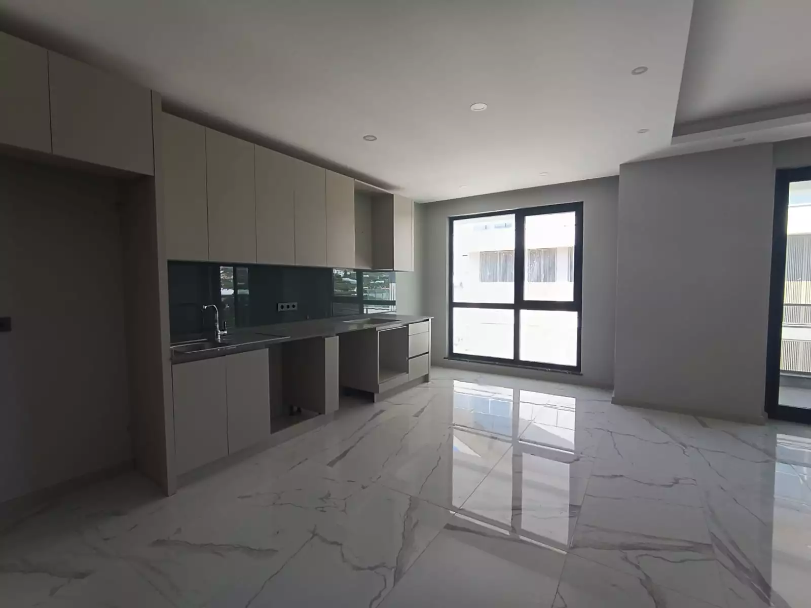 Penthouse 100m² in Turkey, Kargicak. Priced at 145000€ rent photo-7