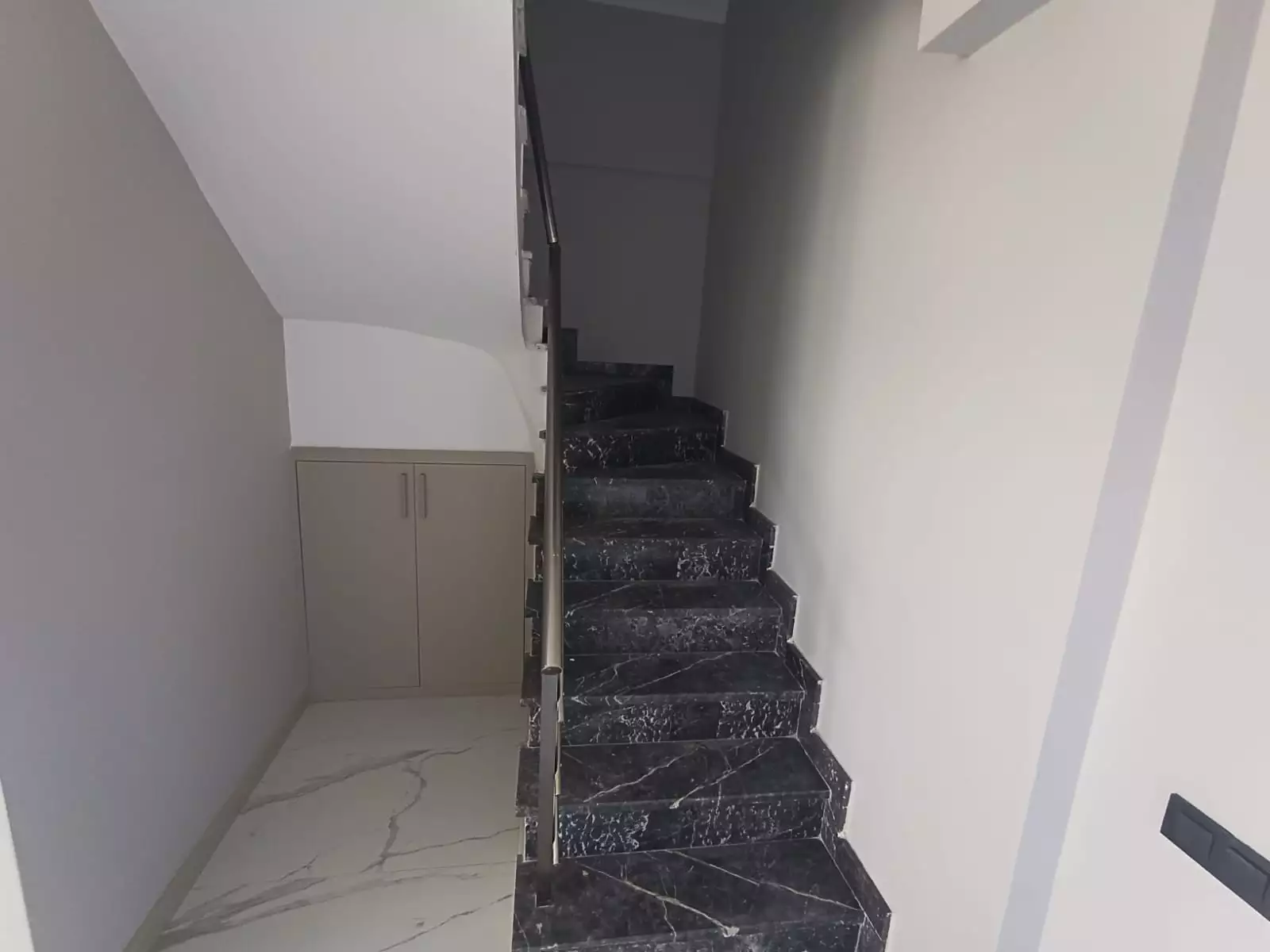 Penthouse 100m² in Turkey, Kargicak. Priced at 145000€ rent photo-12