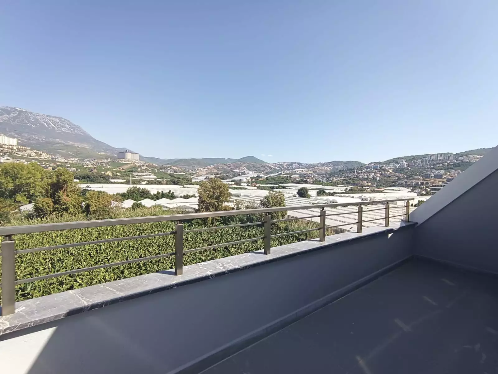 Penthouse 100m² in Turkey, Kargicak. Priced at 145000€ rent photo-23