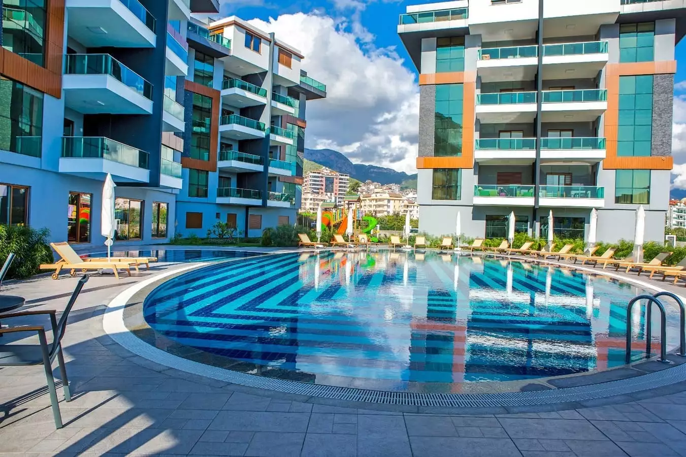 Flat 180m² in Turkey, Oba. Priced at 435500€ rent photo-2