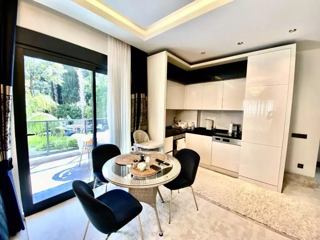 Flat 90m² in Turkey, Alania. Priced at 229000€ rent photo-17