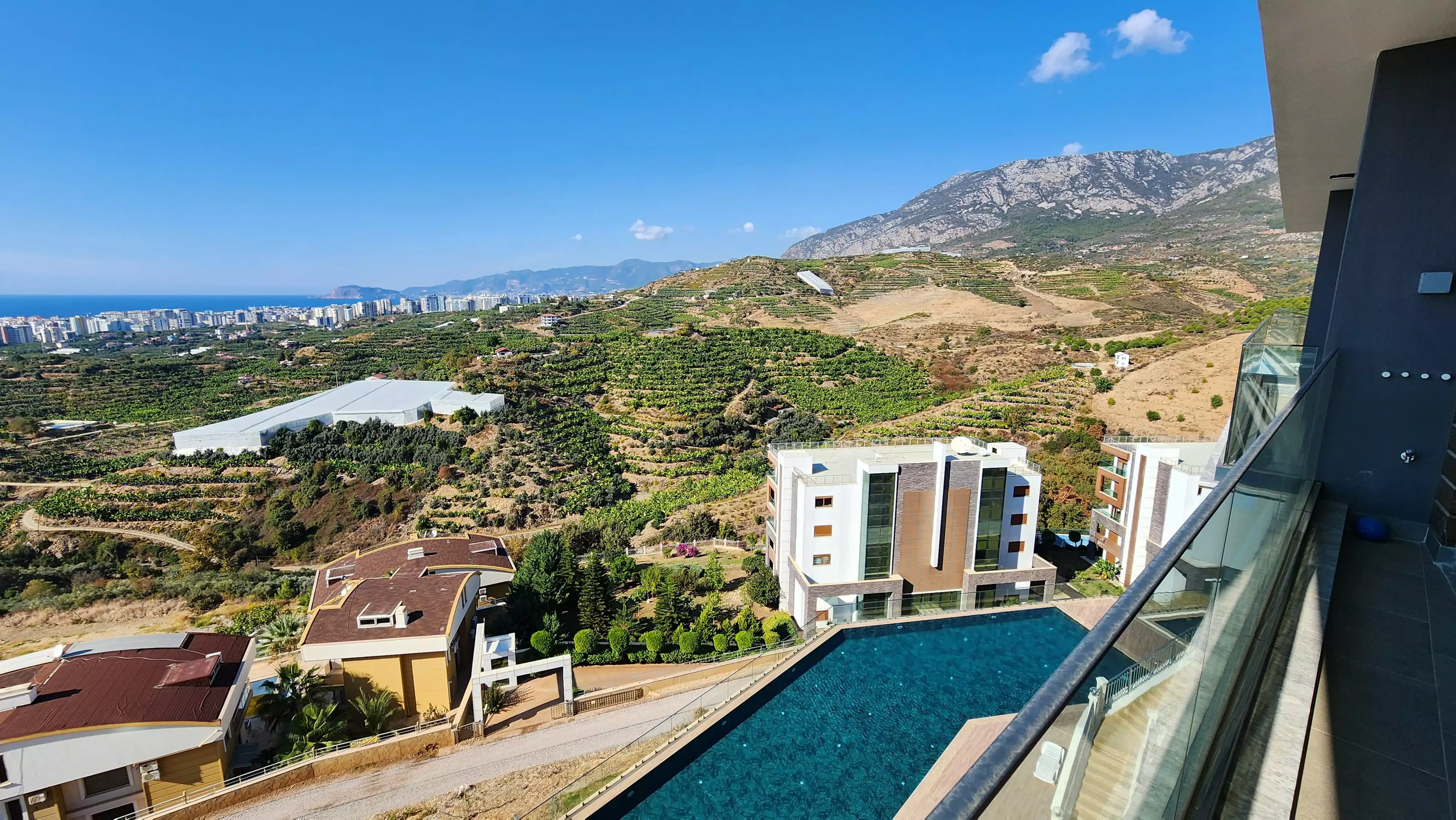 Penthouse 180m² in Turkey, Kargicak. Priced at 485000€ rent photo-19