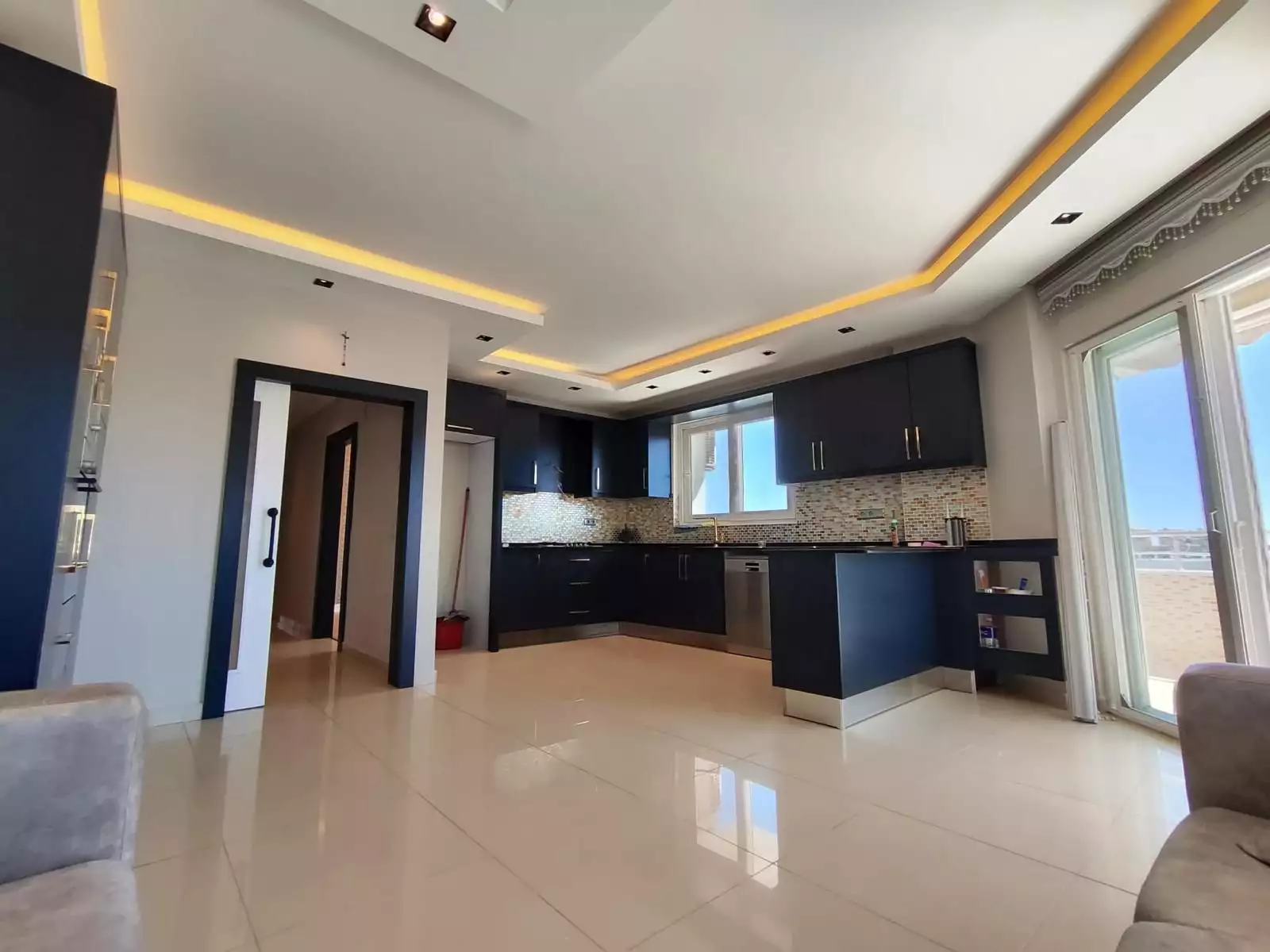 Flat 200m² in Turkey, Cikcilli. Priced at 385000€ rent photo-3