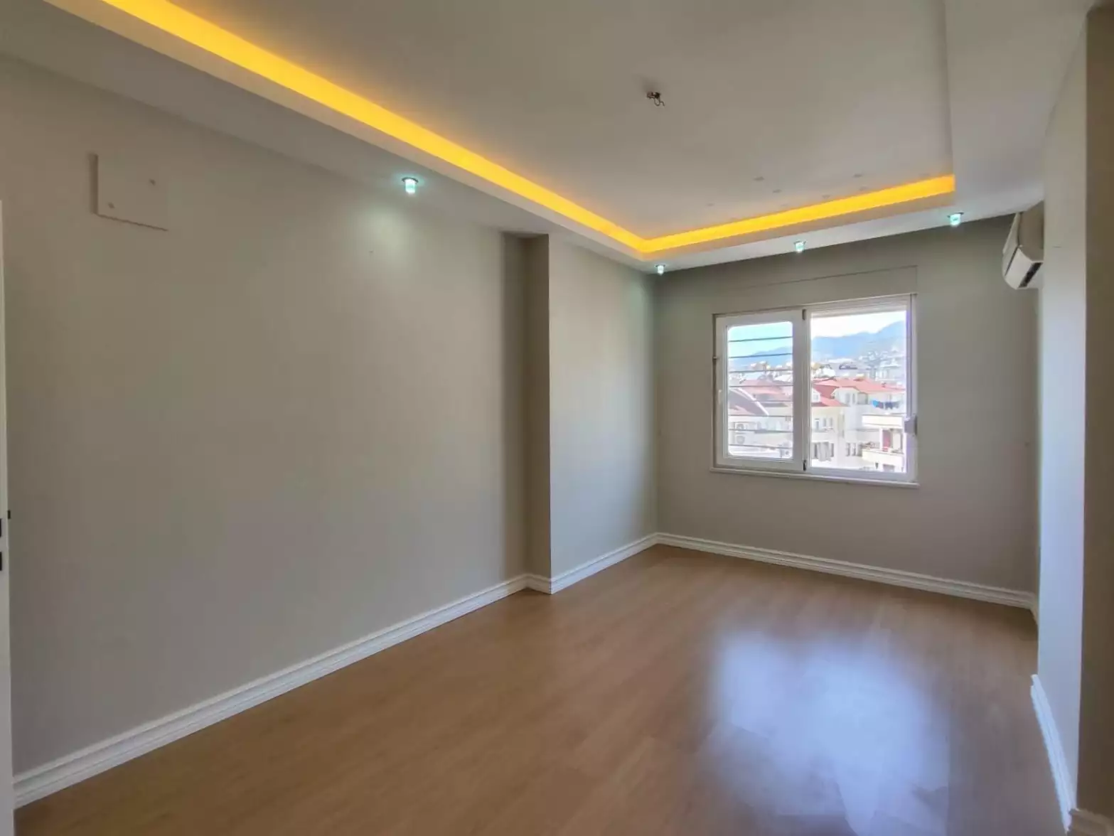 Flat 200m² in Turkey, Cikcilli. Priced at 385000€ rent photo-16
