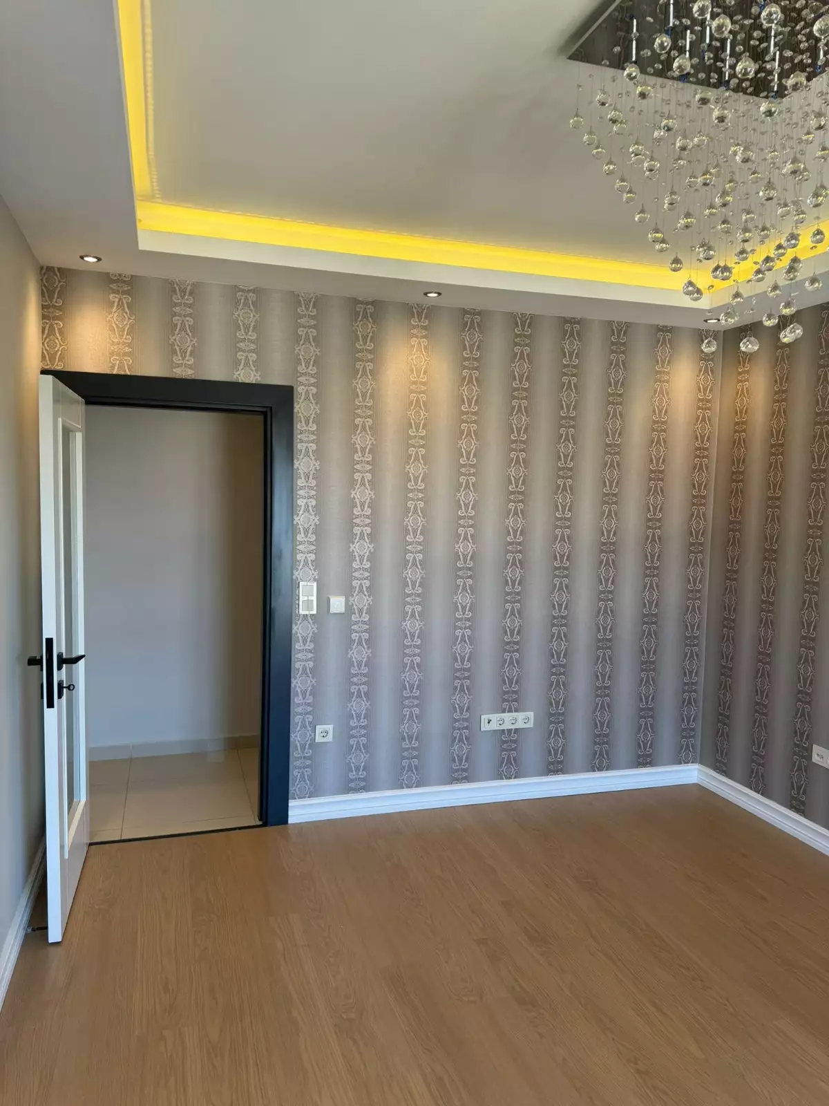 Flat 200m² in Turkey, Cikcilli. Priced at 385000€ rent photo-19