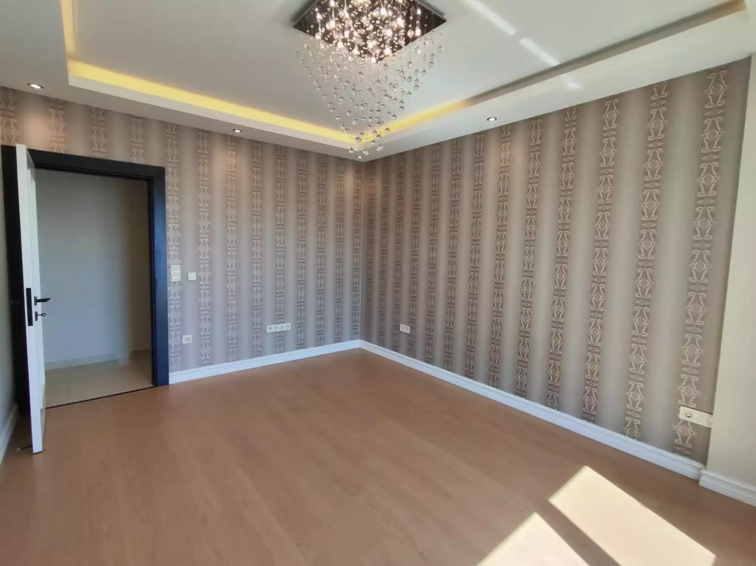 Flat 200m² in Turkey, Cikcilli. Priced at 385000€ rent photo-21