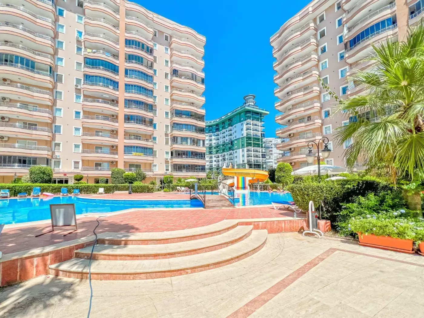 Flat 122m² in Turkey, Mahmutlar. Priced at 115000€ rent photo-1