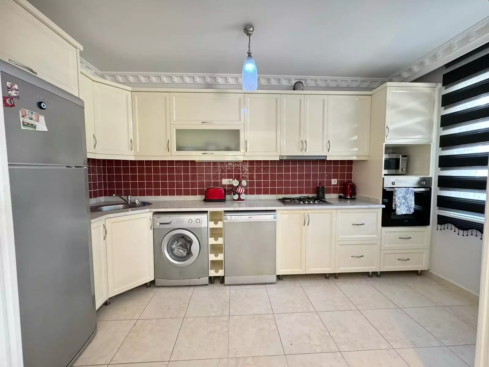 Flat 122m² in Turkey, Mahmutlar. Priced at 115000€ rent photo-17