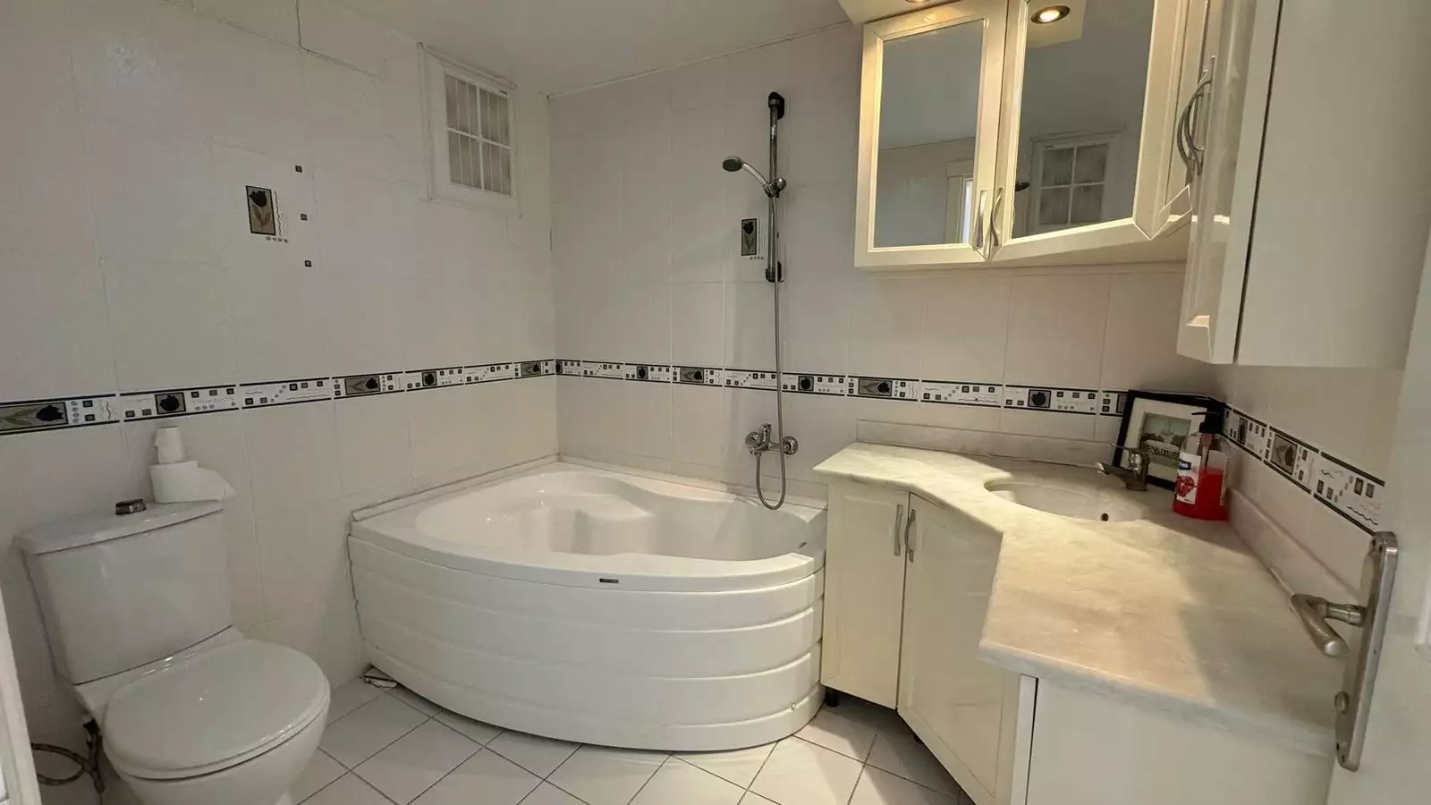 Flat 122m² in Turkey, Mahmutlar. Priced at 115000€ rent photo-31