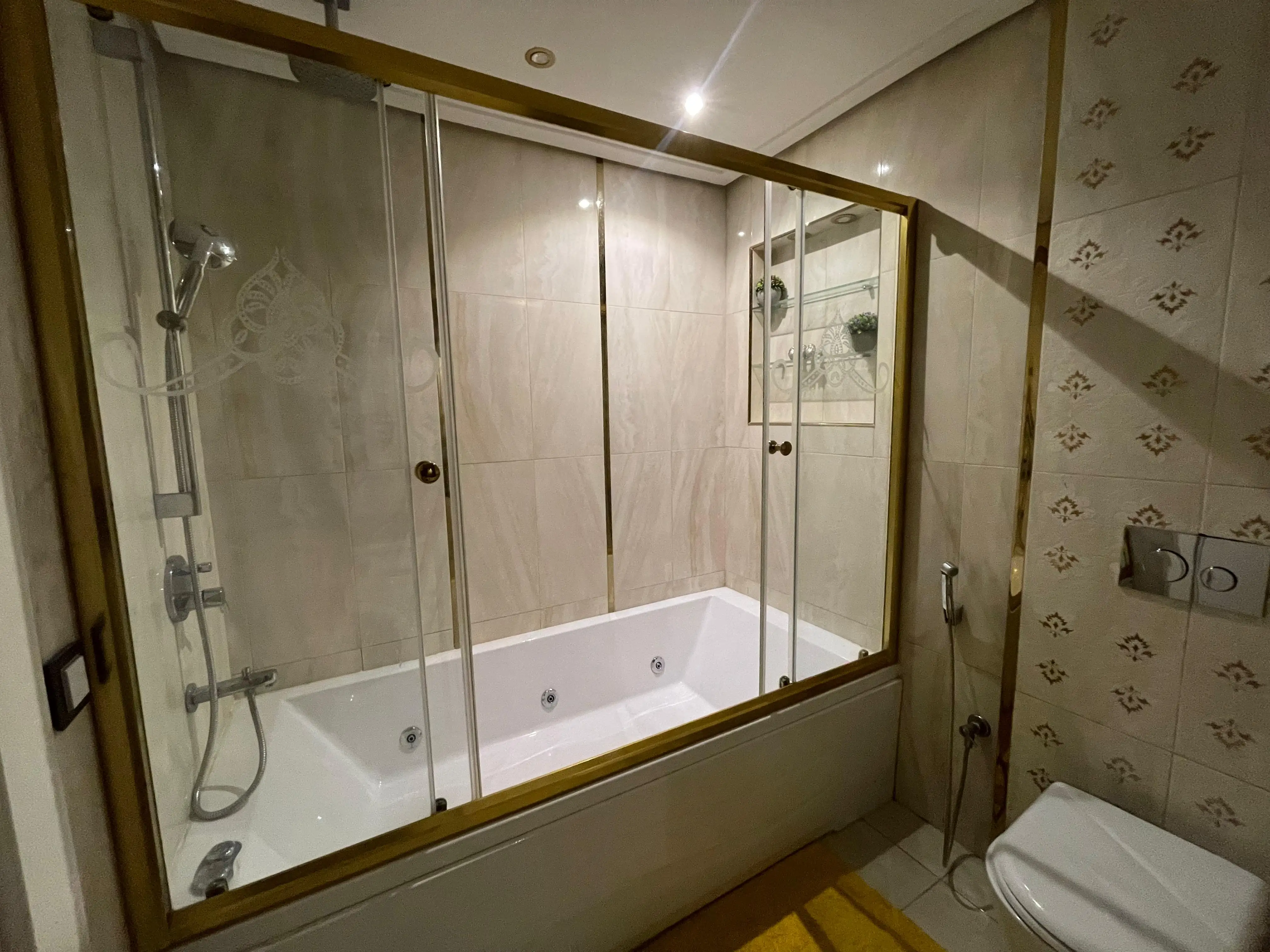 Flat 115m² in Turkey, Mahmutlar. Priced at 330000€ rent photo-10