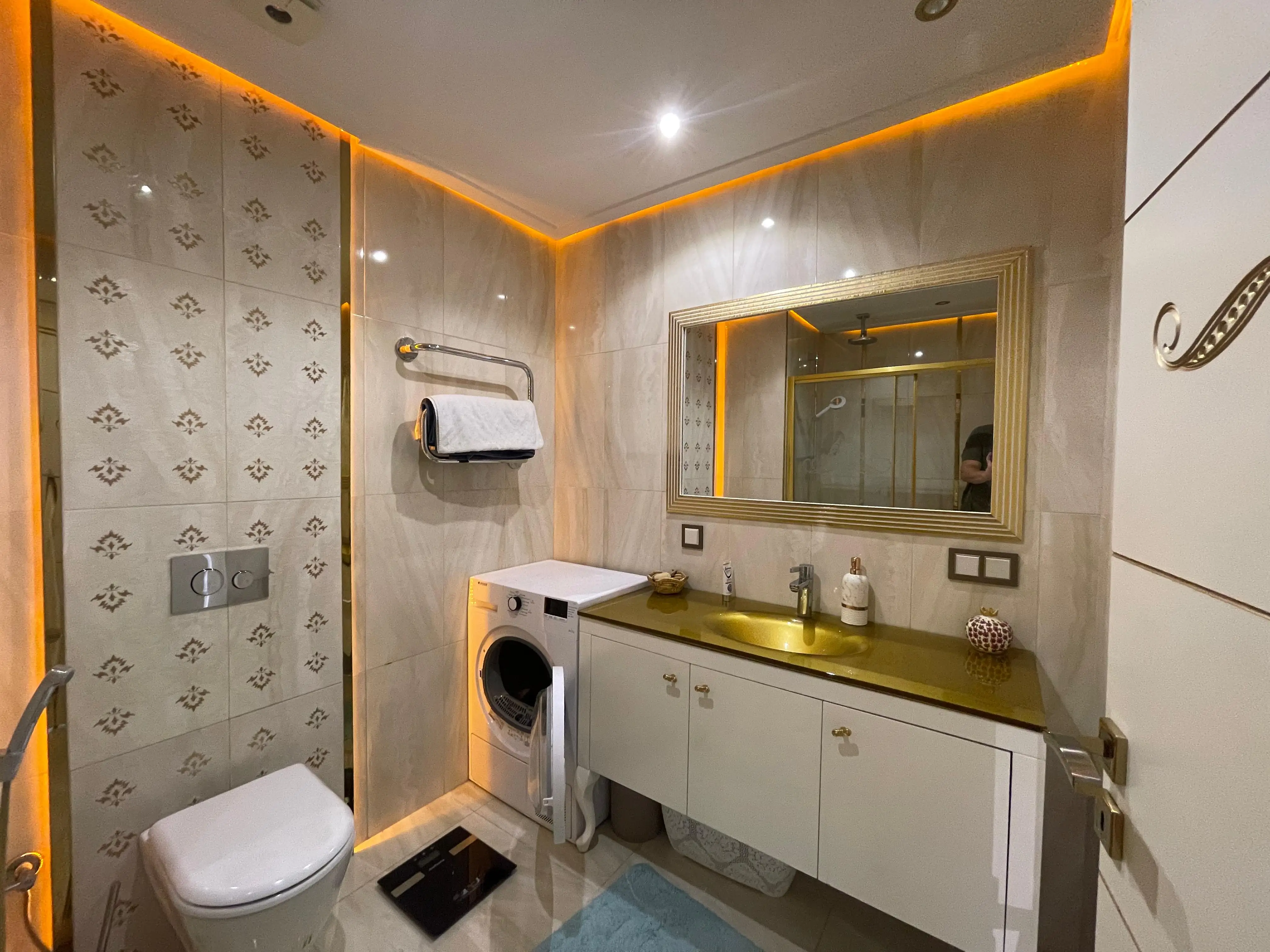 Flat 115m² in Turkey, Mahmutlar. Priced at 330000€ rent photo-14