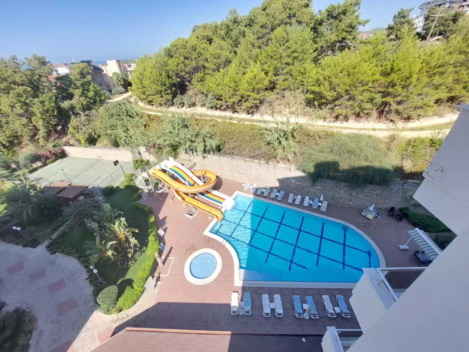 Flat 110m² in Turkey, Avsallar. Priced at 120000€ rent photo-15