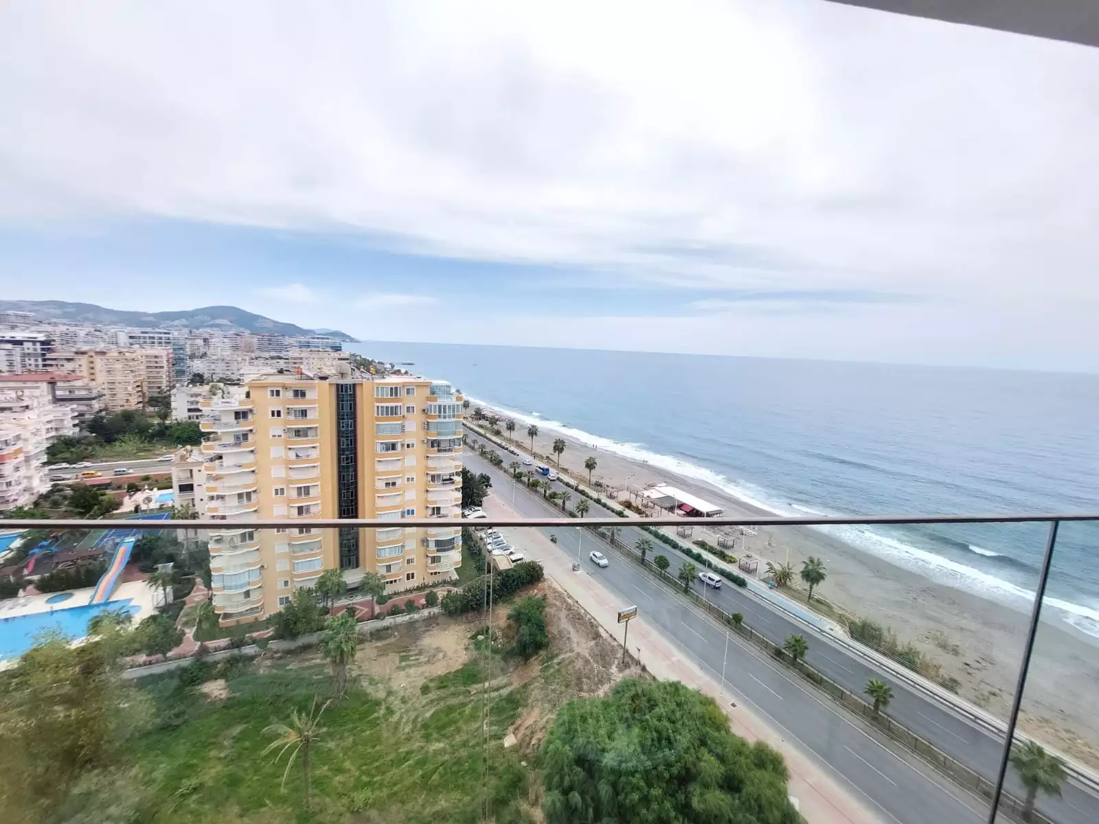 Flat 57m² in Turkey, Mahmutlar. Priced at 275000€ rent photo-3