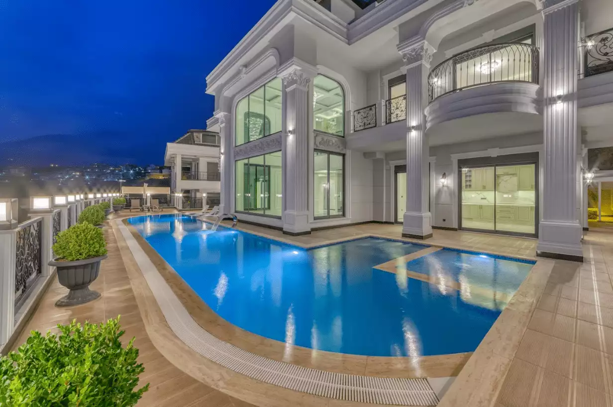 Villa 610m² in Turkey, Kargicak. Priced at 1850000€ rent photo-11