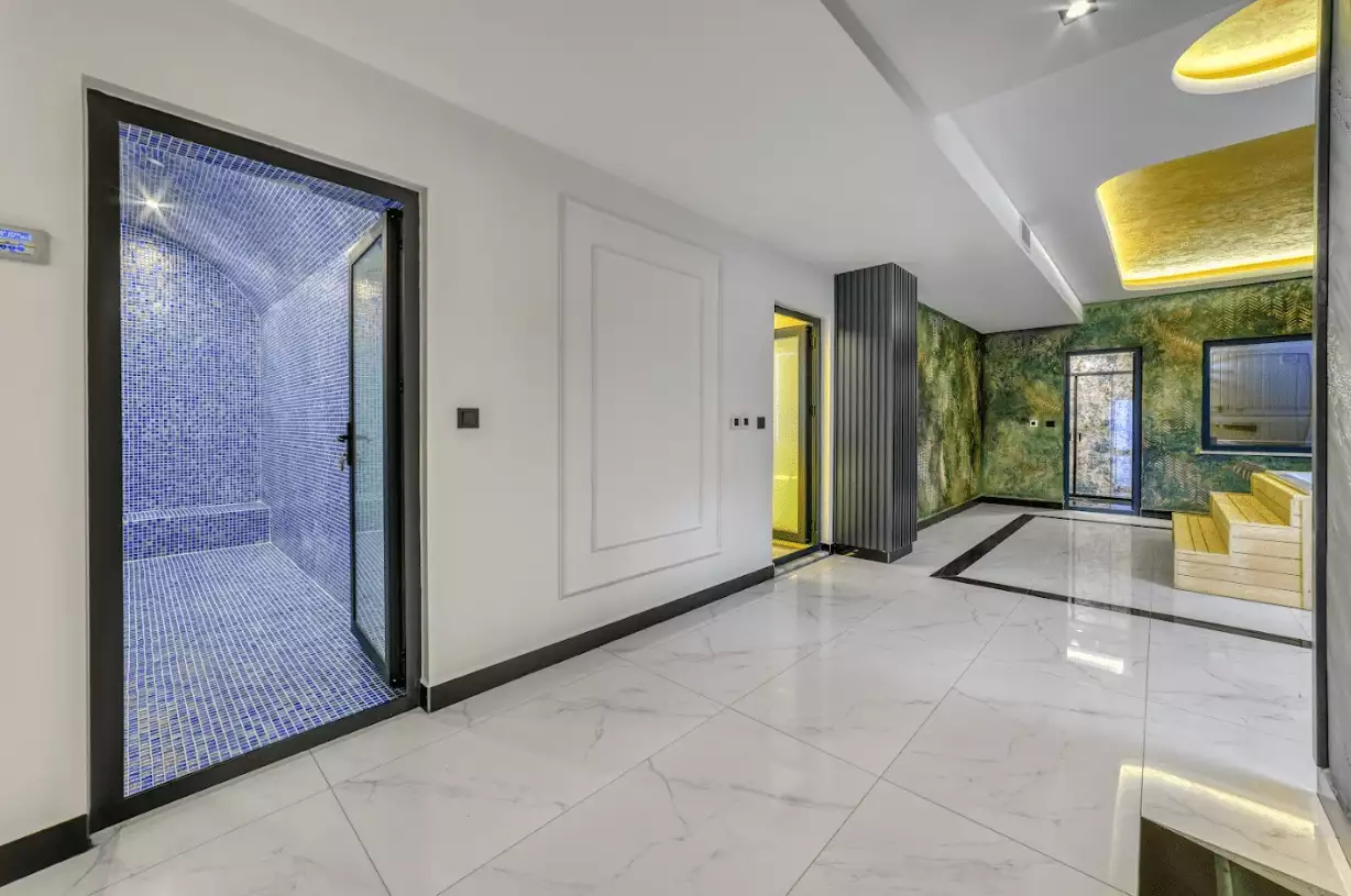 Villa 610m² in Turkey, Kargicak. Priced at 1850000€ rent photo-18