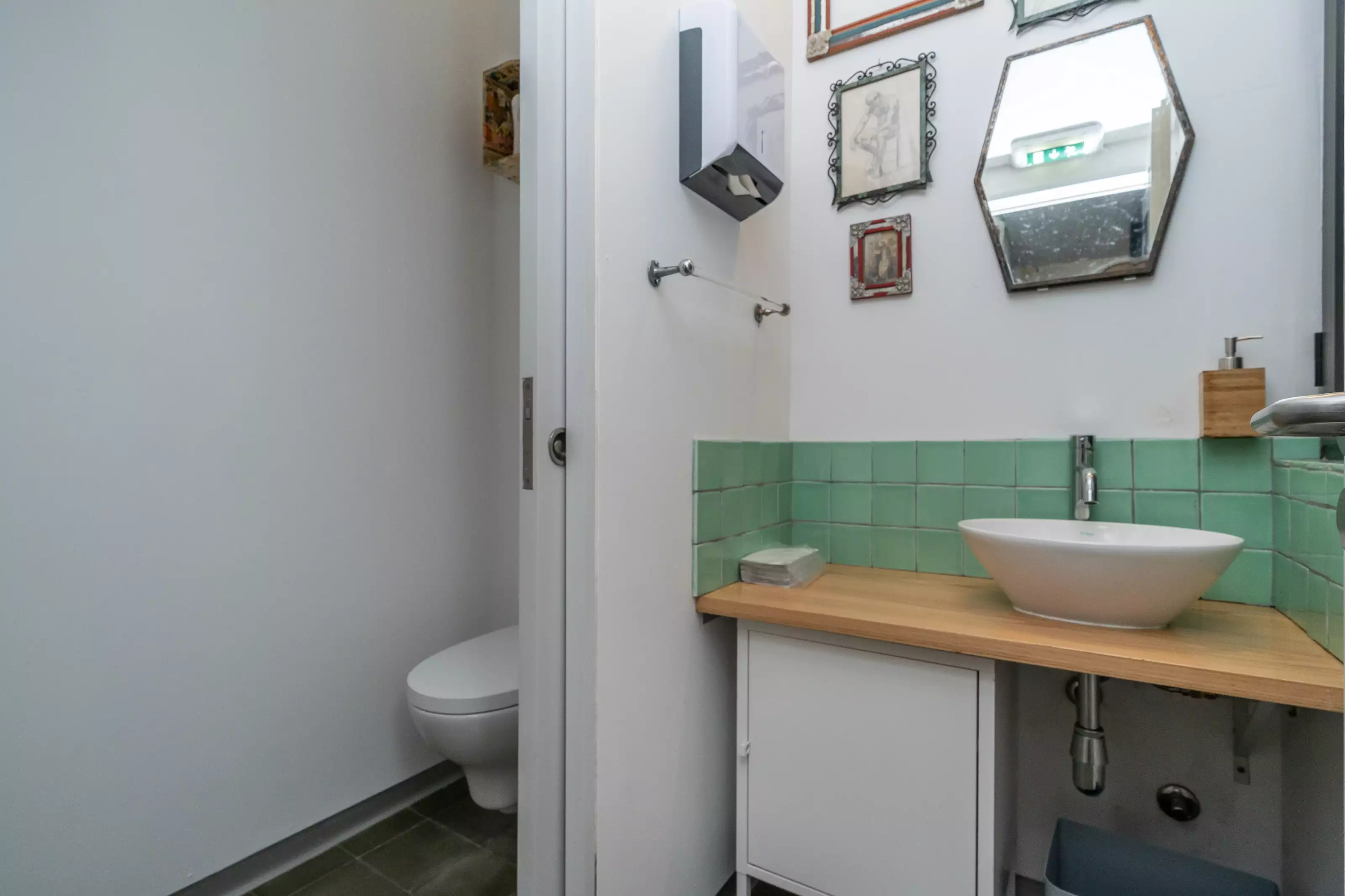 Hotels 257m² in Portugal, Porto. Priced at 1000000€ rent photo-13