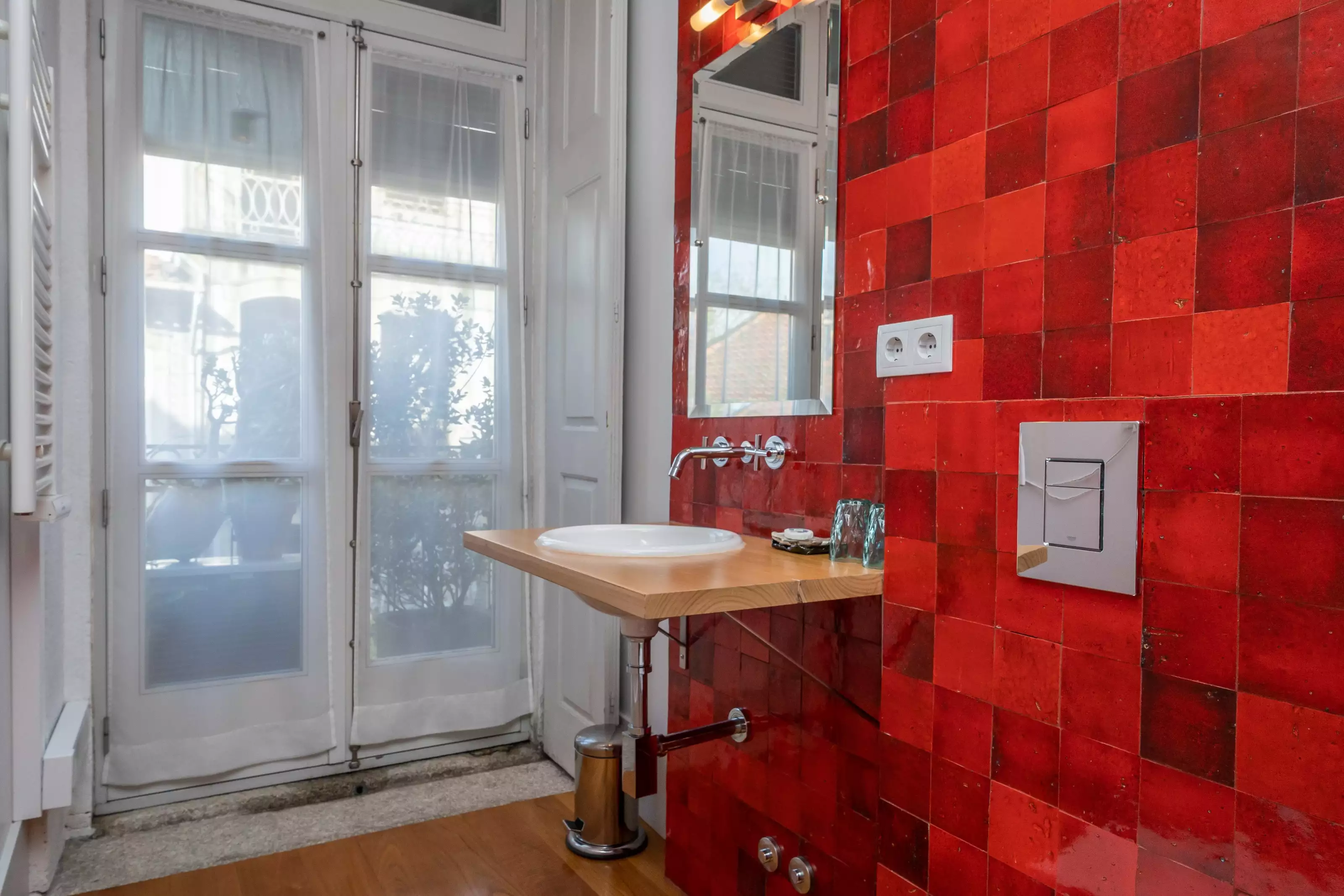 Hotels 257m² in Portugal, Porto. Priced at 1000000€ rent photo-27