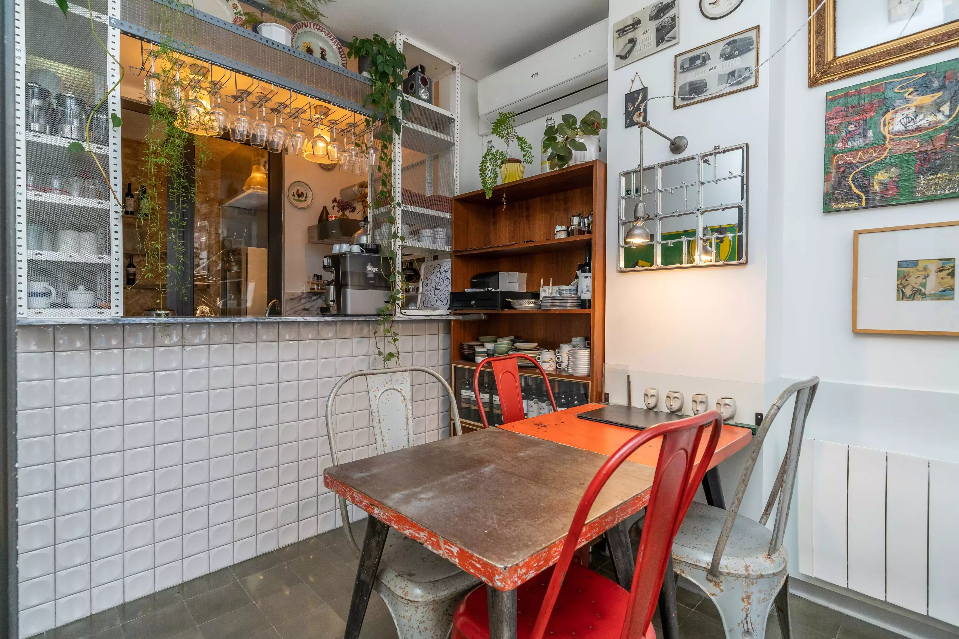Hotels 257m² in Portugal, Porto. Priced at 1000000€ rent photo-8