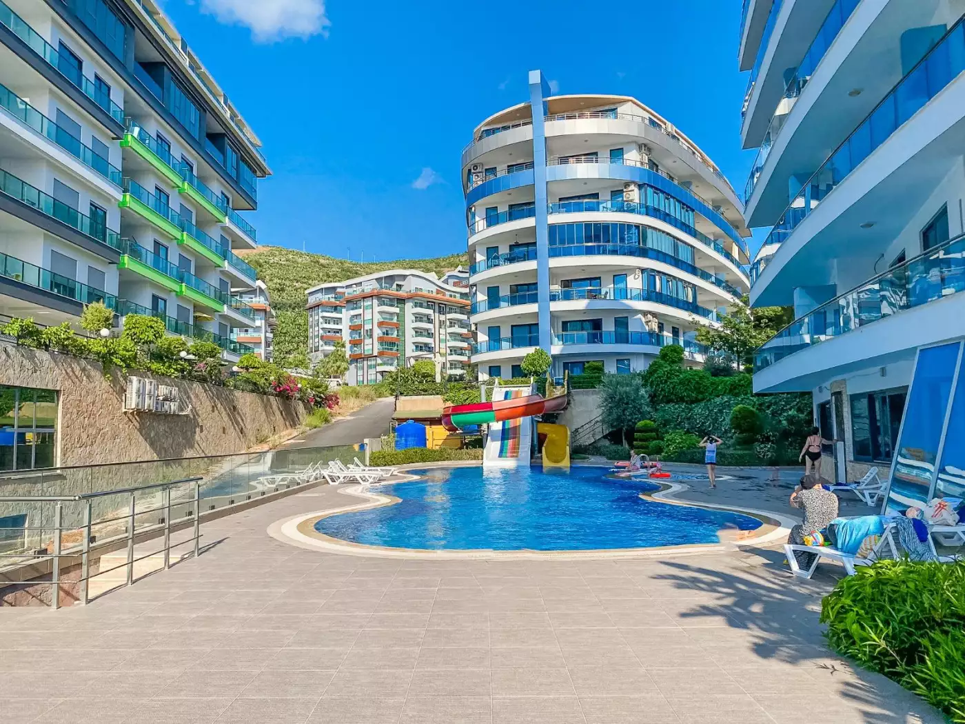 Flat 85m² in Turkey, Kargicak. Priced at 173000€ rent photo-1