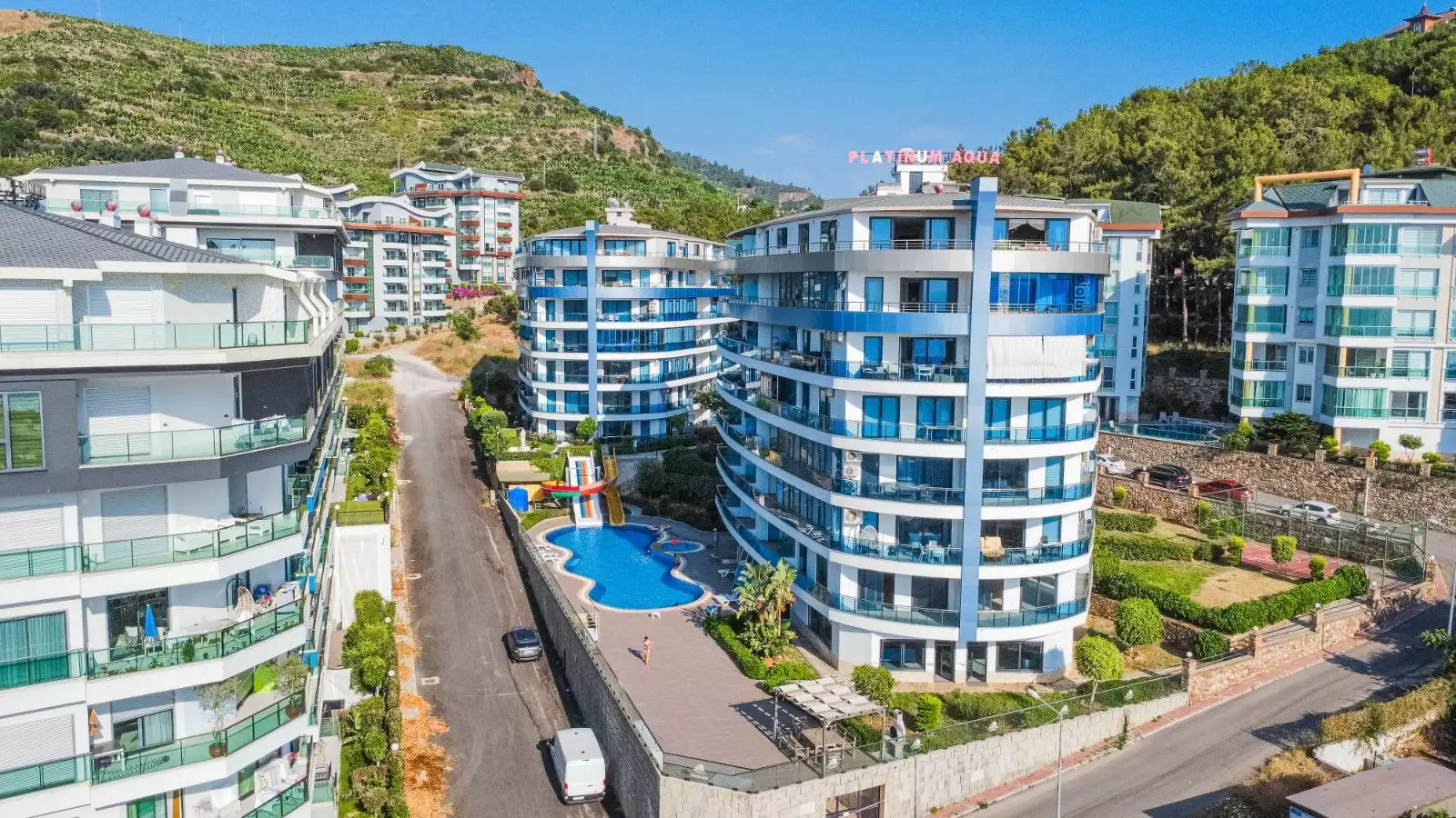 Flat 85m² in Turkey, Kargicak. Priced at 173000€ rent photo-19