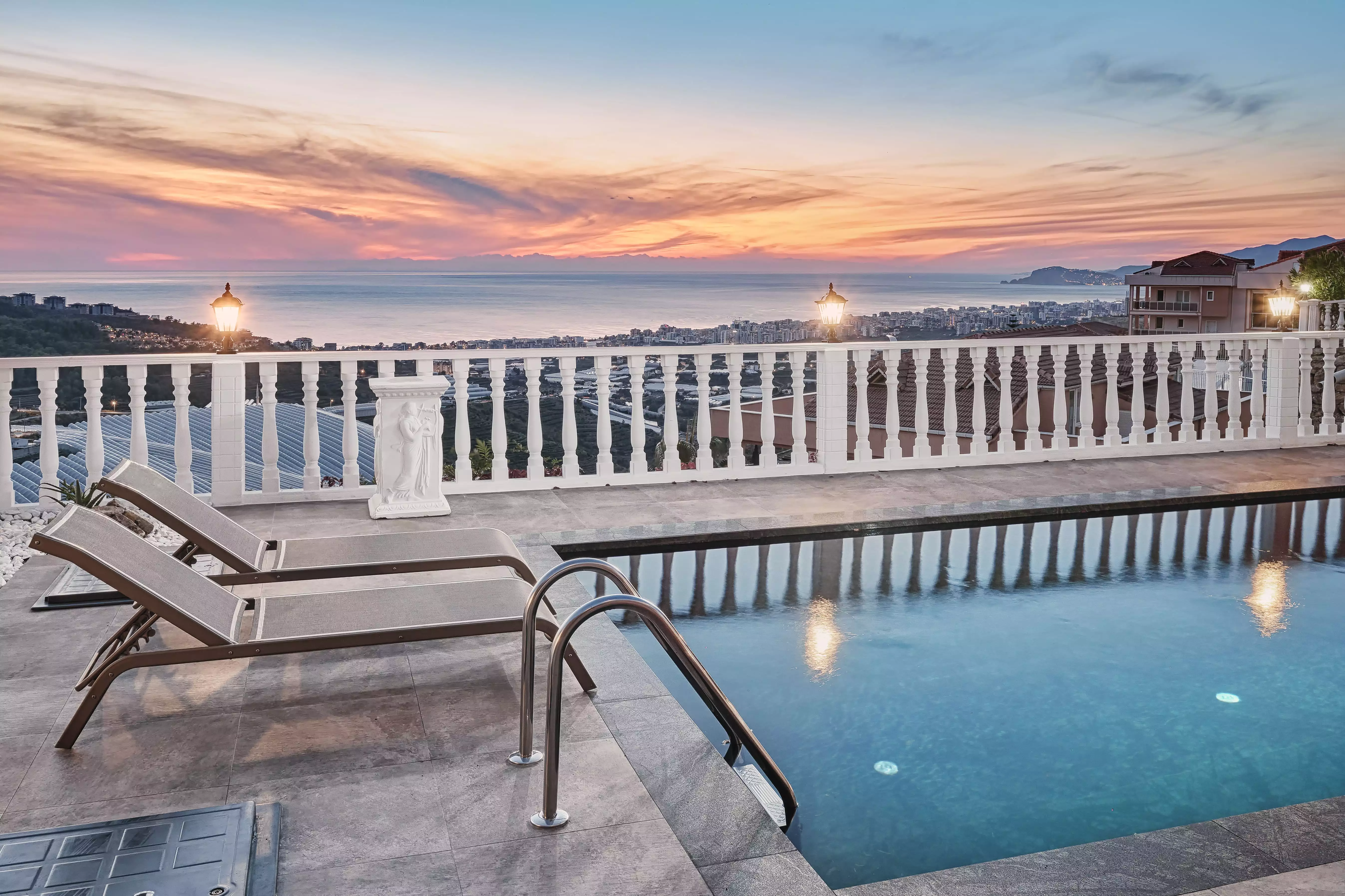 Villa 704m² in Turkey, Kargicak. Priced at 1190000€ rent photo-25