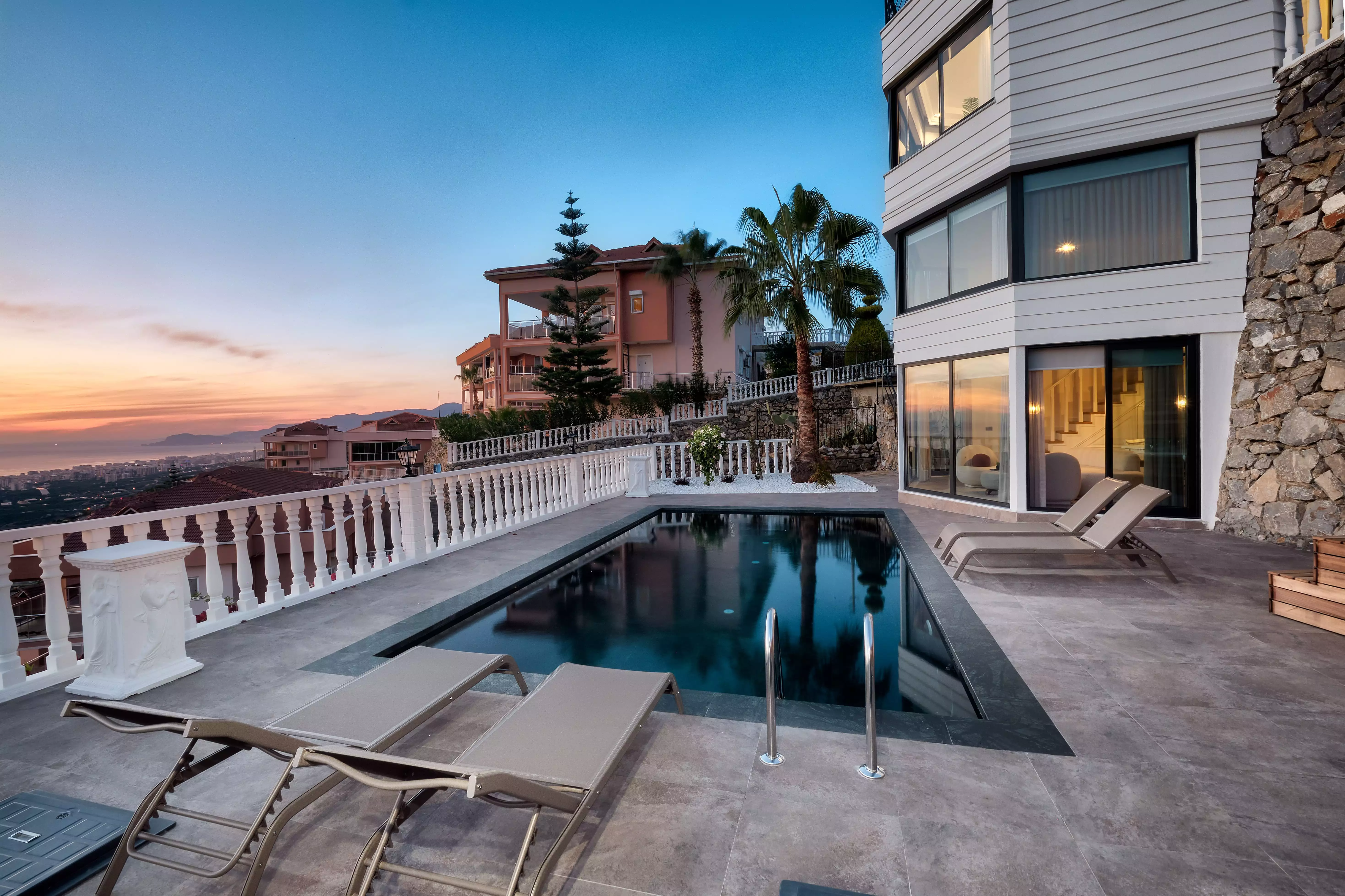 Villa 704m² in Turkey, Kargicak. Priced at 1190000€ rent photo-26