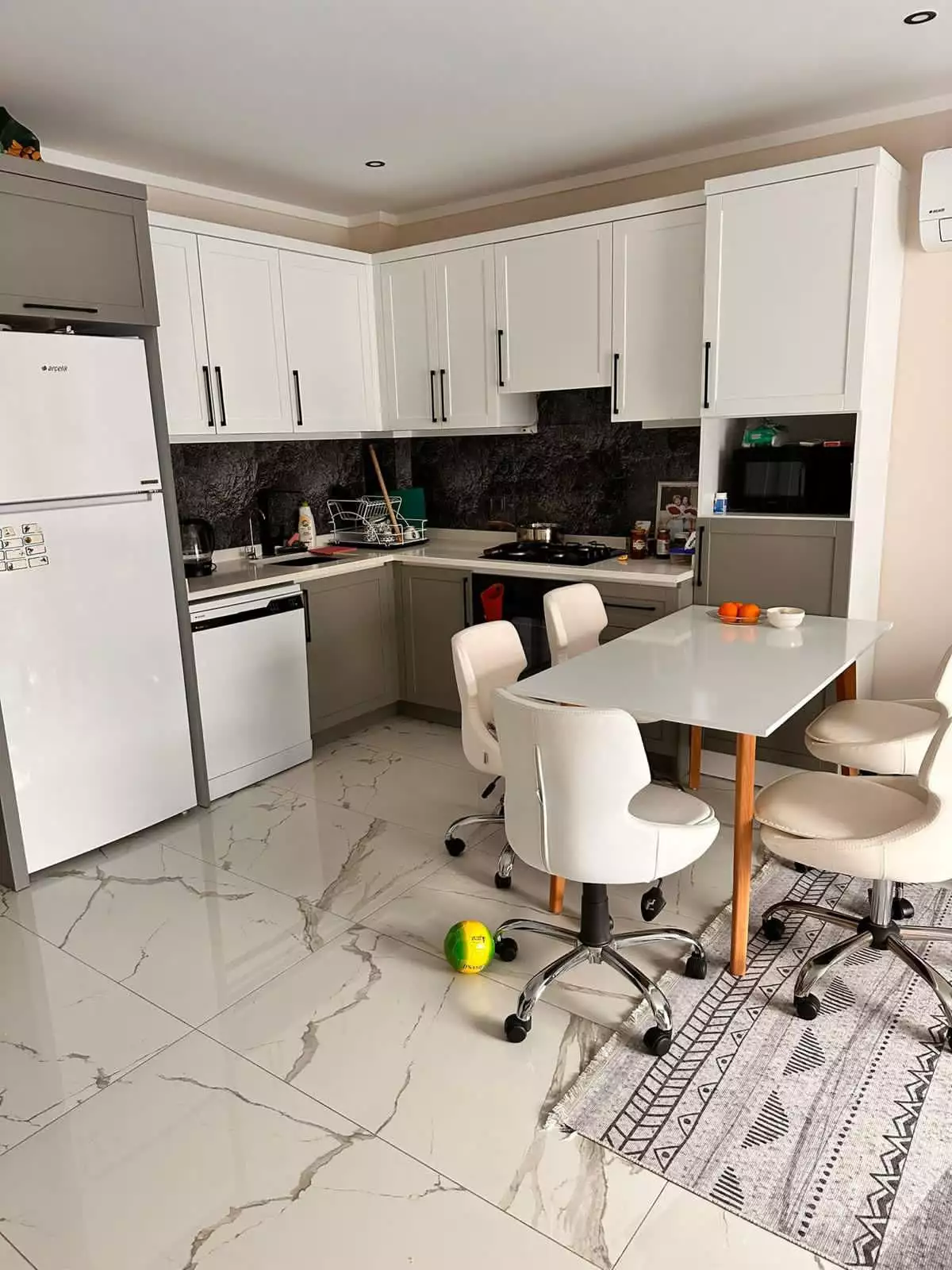 Flat 75m² in Turkey, Kargicak. Priced at 132000€ rent photo-13