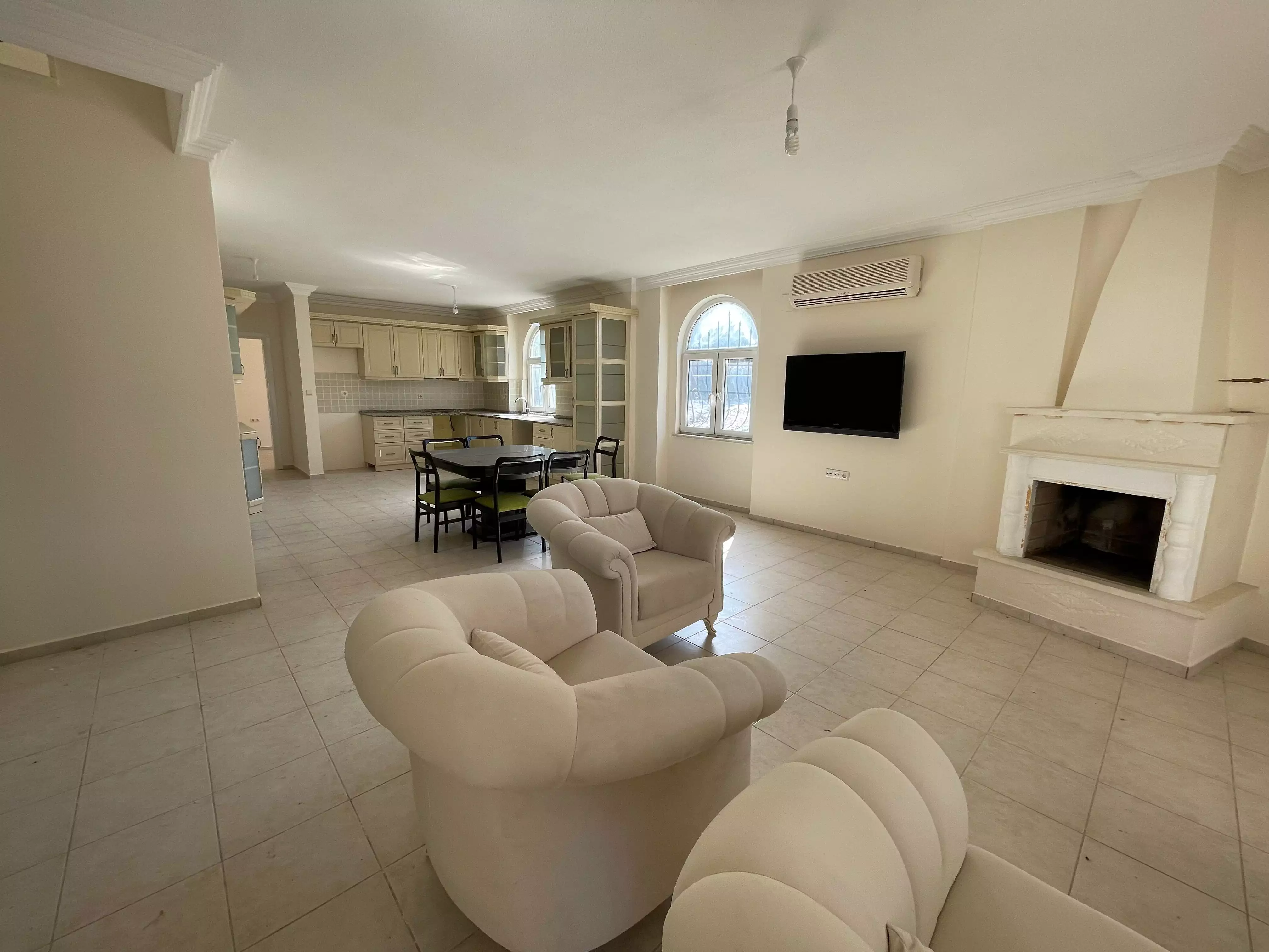 Villa 220m² in Turkey, Avsallar. Priced at 198000€ rent photo-4