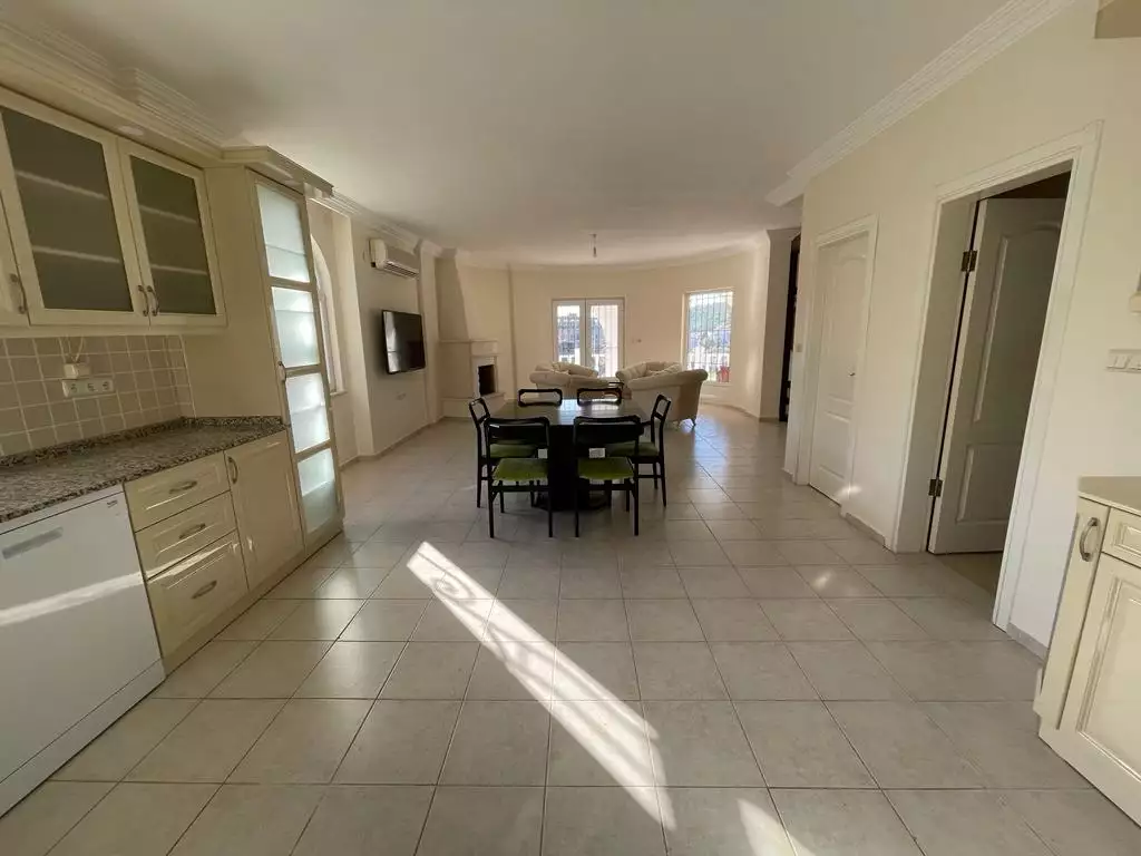Villa 220m² in Turkey, Avsallar. Priced at 198000€ rent photo-8