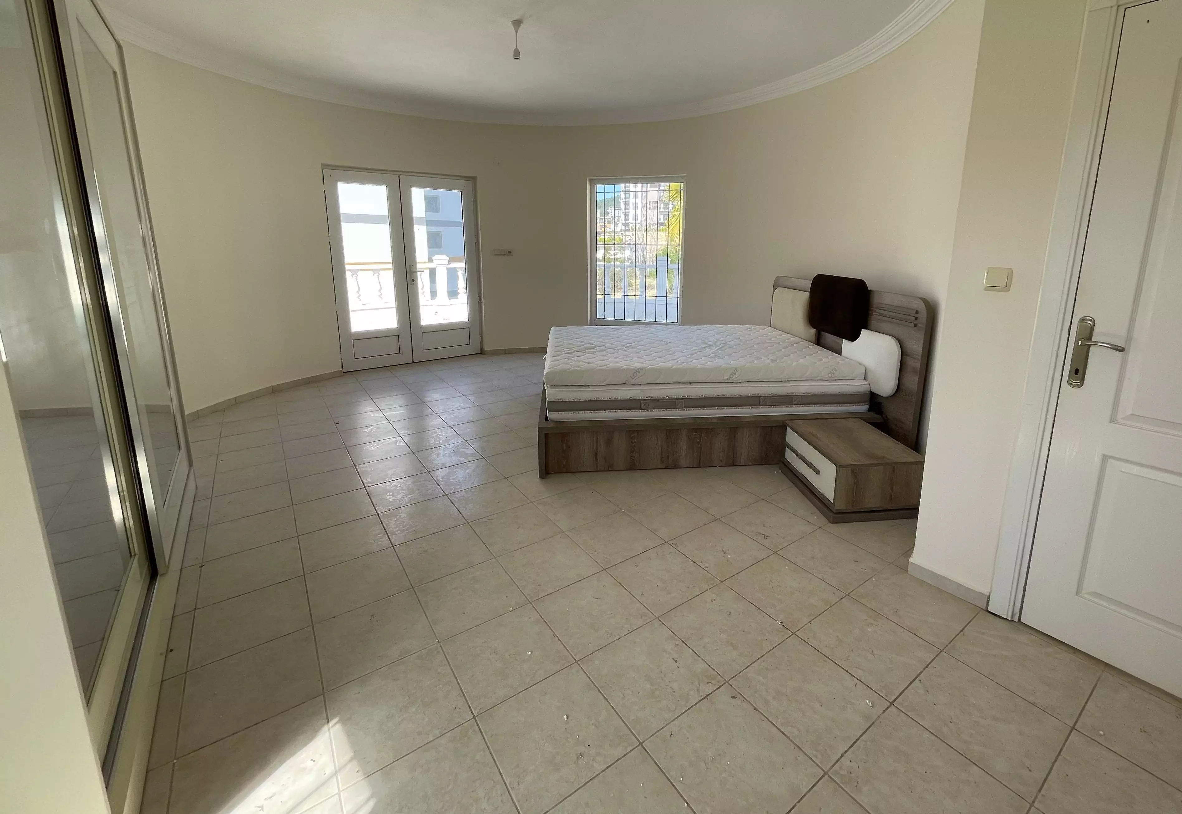 Villa 220m² in Turkey, Avsallar. Priced at 198000€ rent photo-24