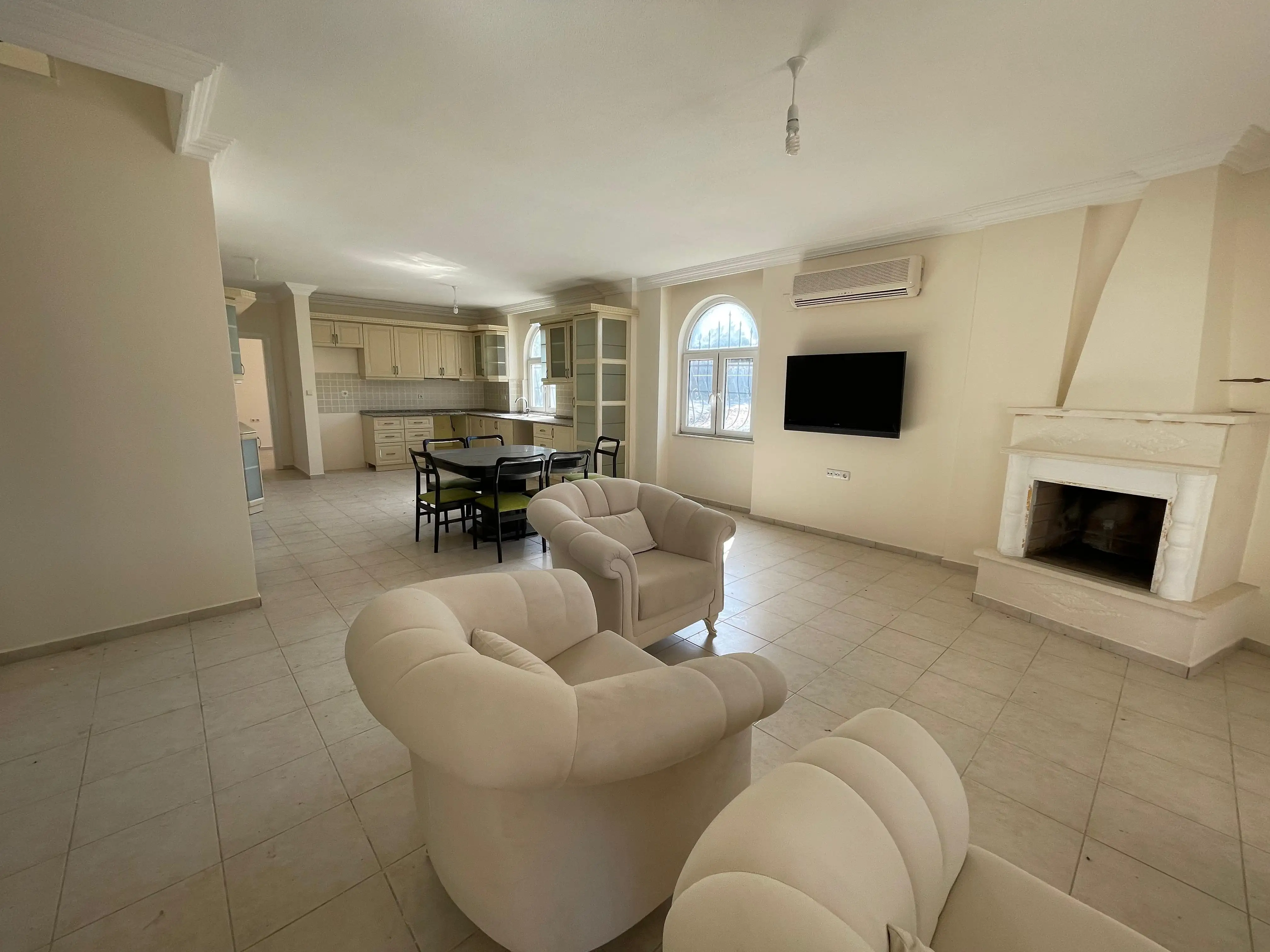 Villa 220m² in Turkey, Avsallar. Priced at 198000€ rent photo-12