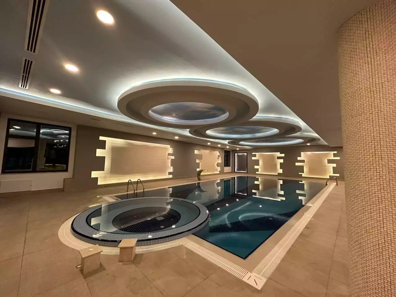 Flat 110m² in Turkey, Mahmutlar. Priced at 330000€ rent photo-3