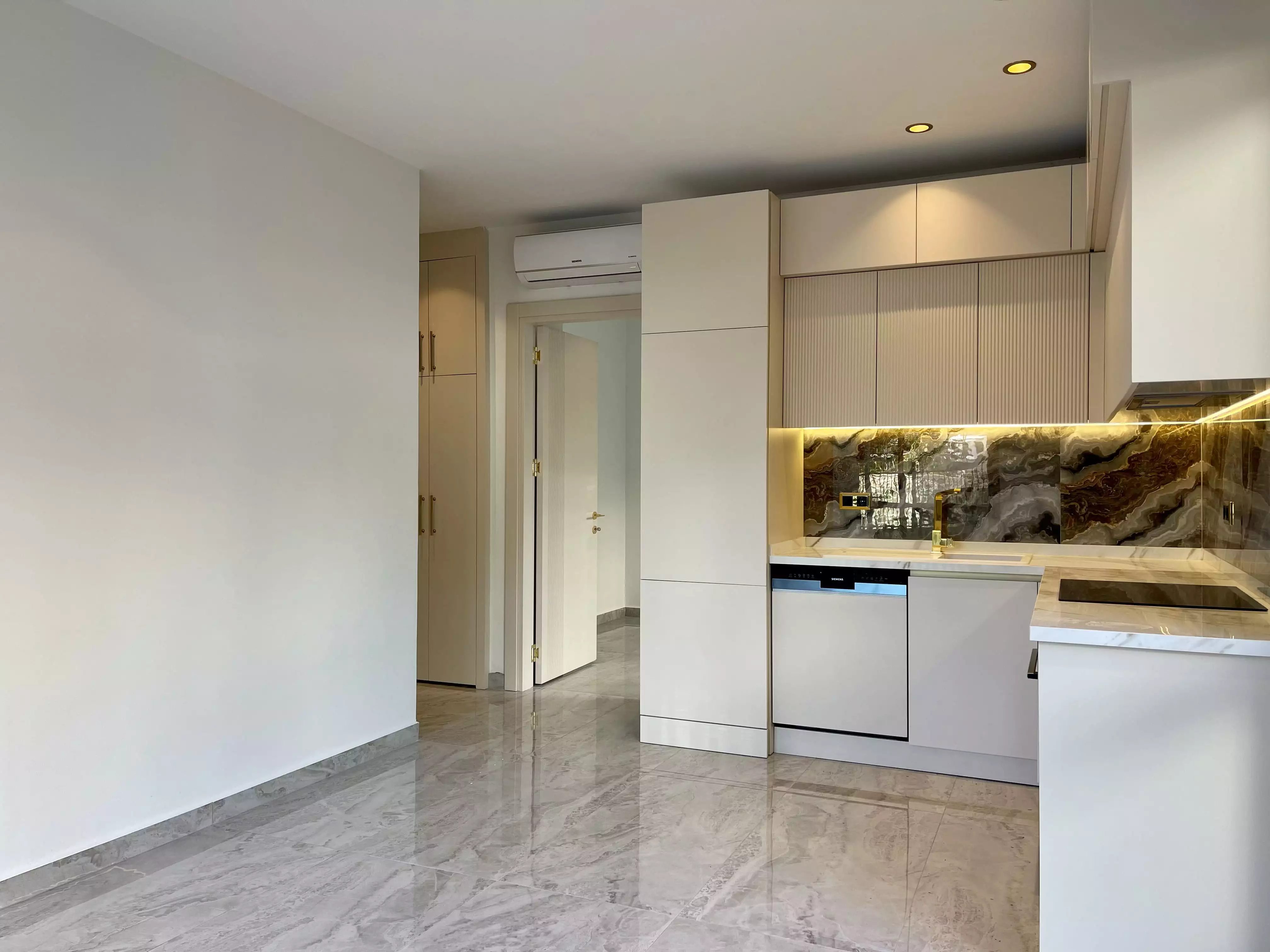 Flat 54m² in Turkey, Tosmur. Priced at 176000€ rent photo-5