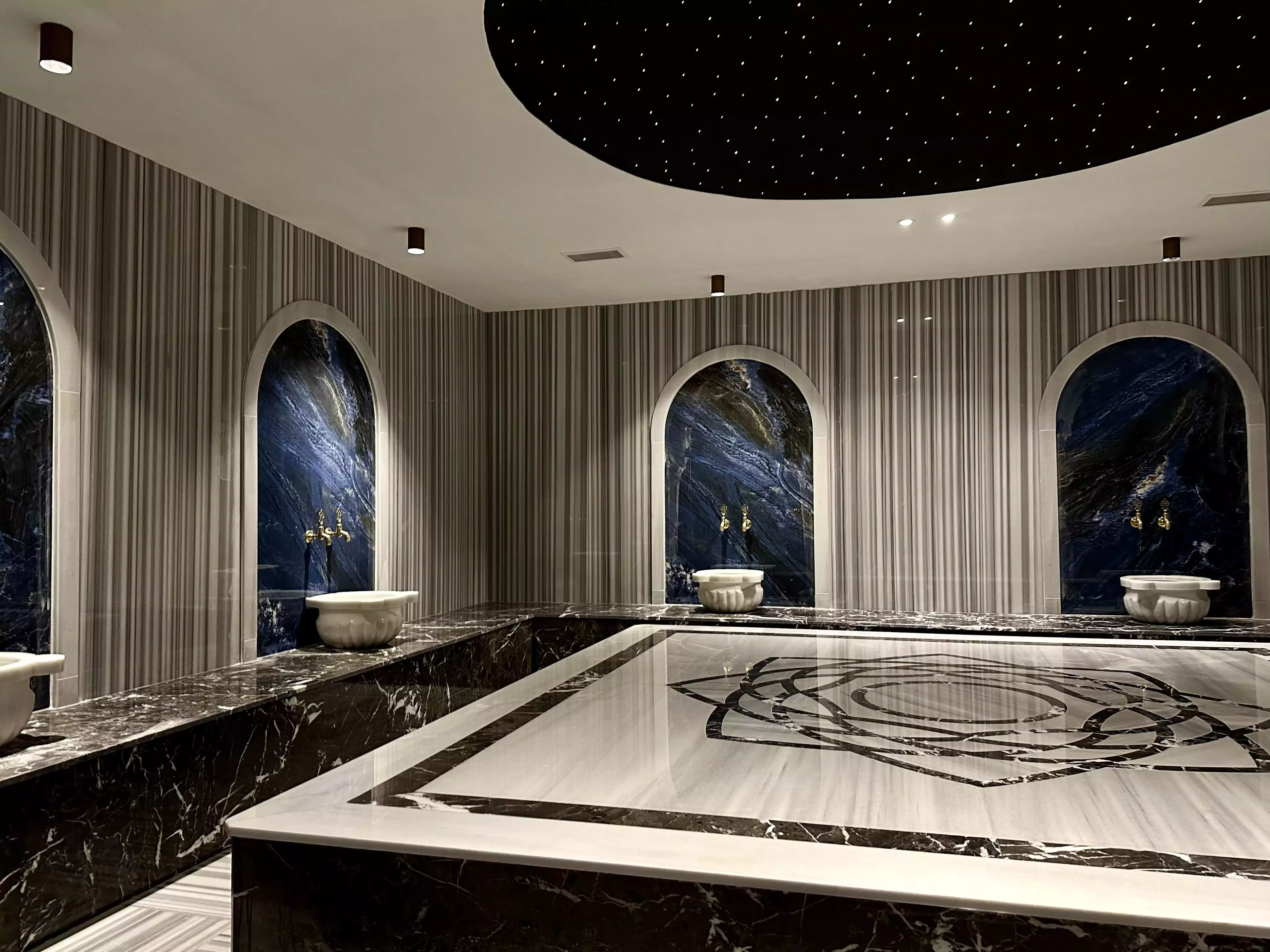 Flat 54m² in Turkey, Tosmur. Priced at 176000€ rent photo-16