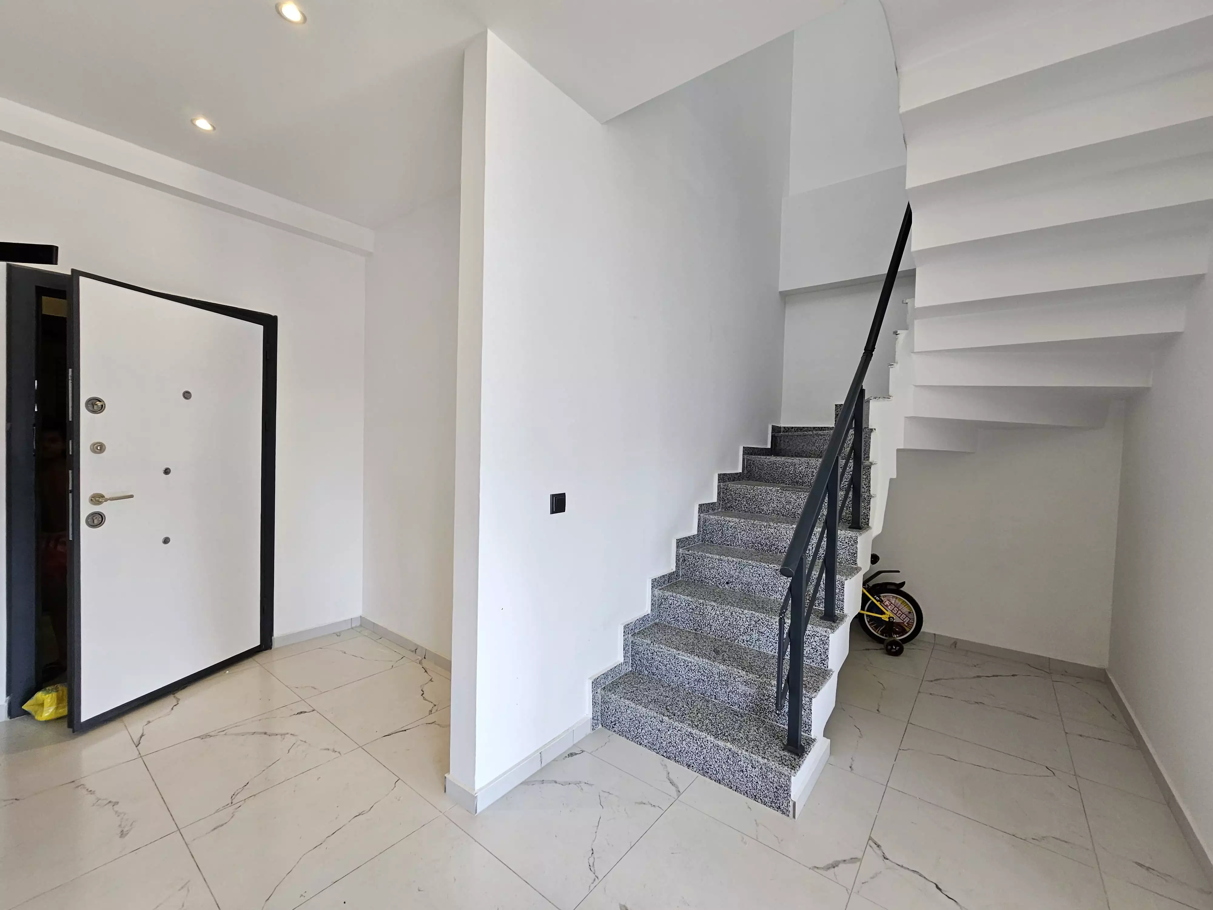 Penthouse 125m² in Turkey, Mahmutlar. Priced at 131000€ rent photo-19