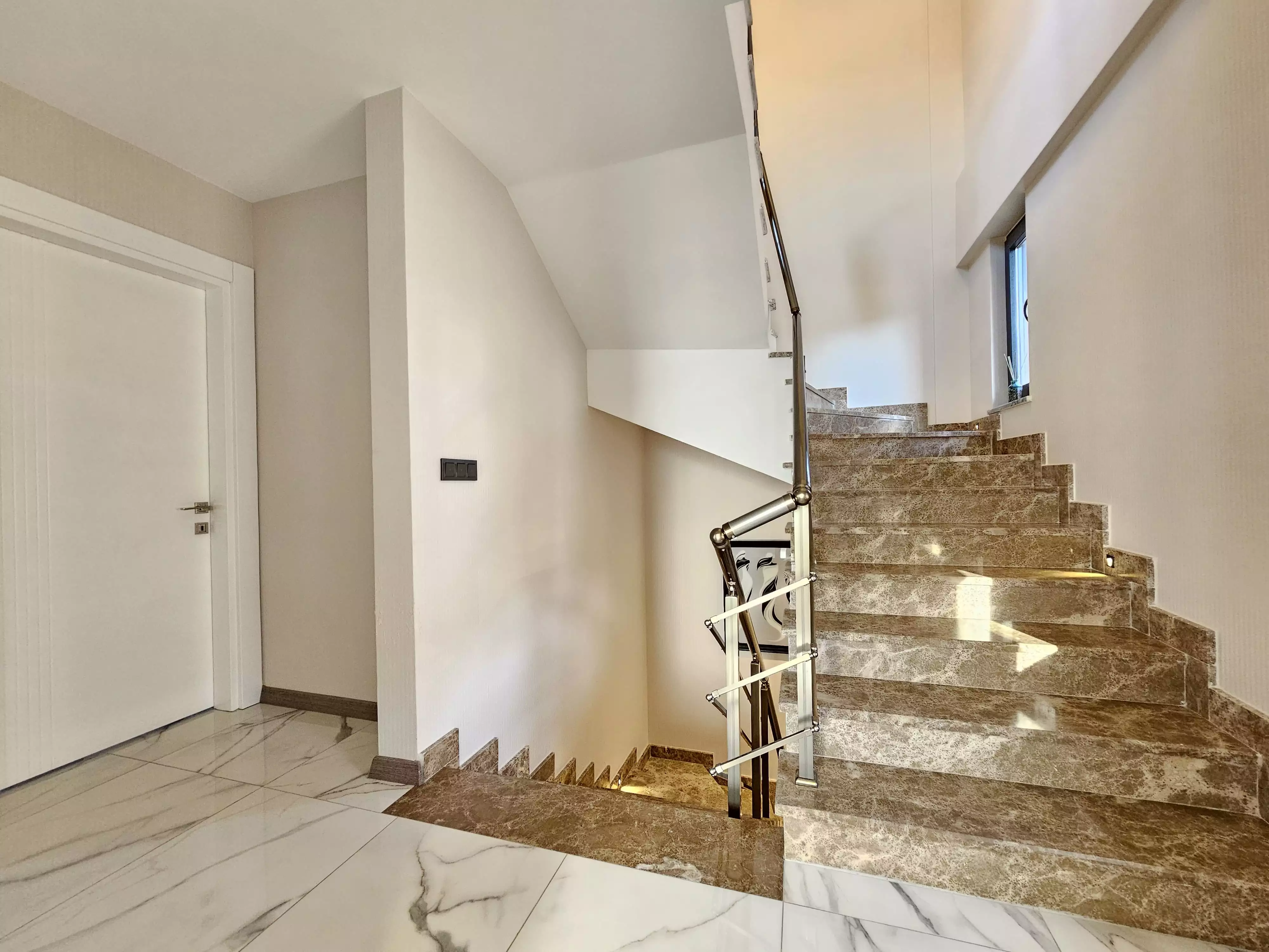 Villa 220m² in Turkey, Kargicak. Priced at 495000€ rent photo-10