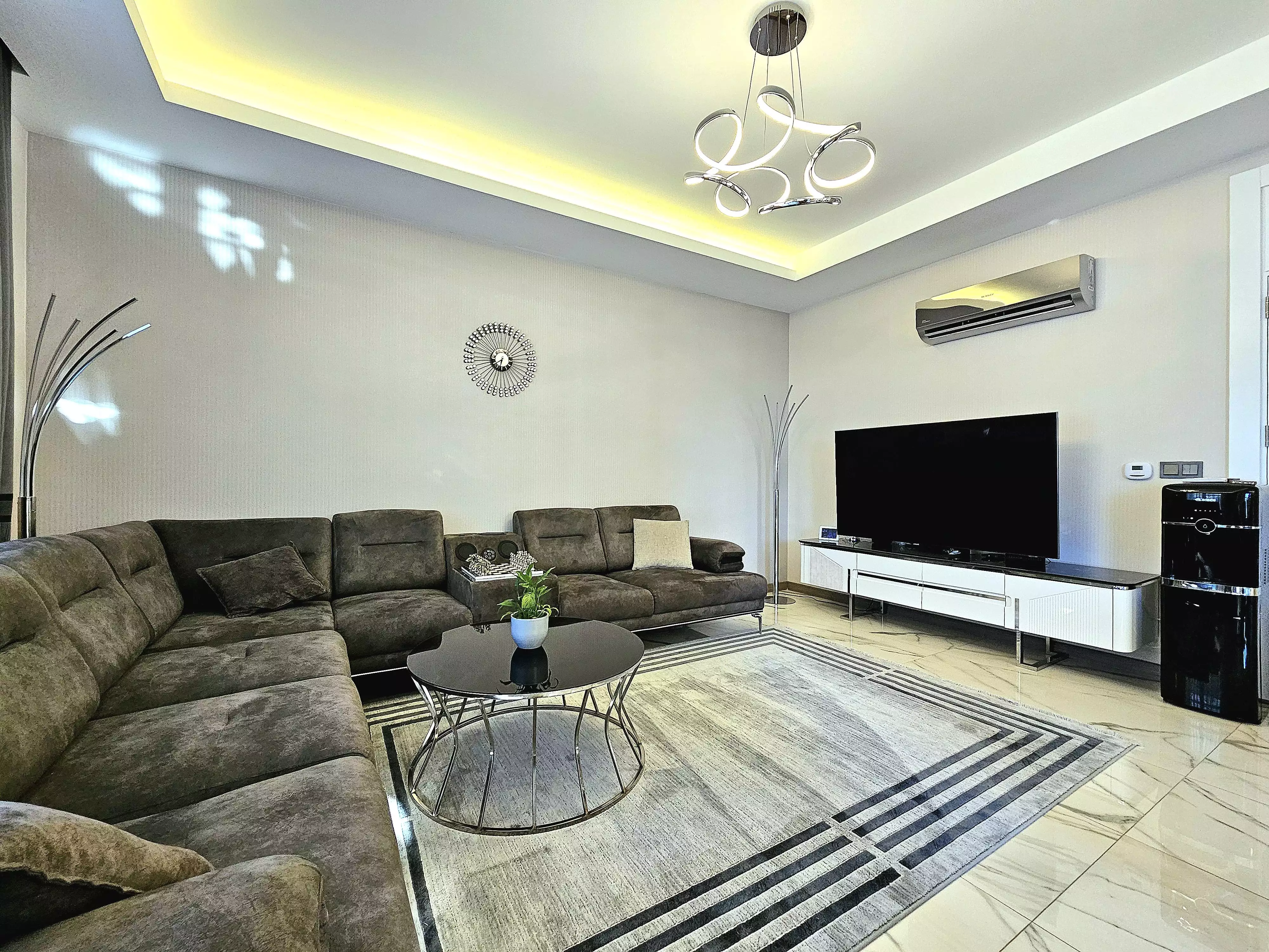Villa 220m² in Turkey, Kargicak. Priced at 495000€ rent photo-15