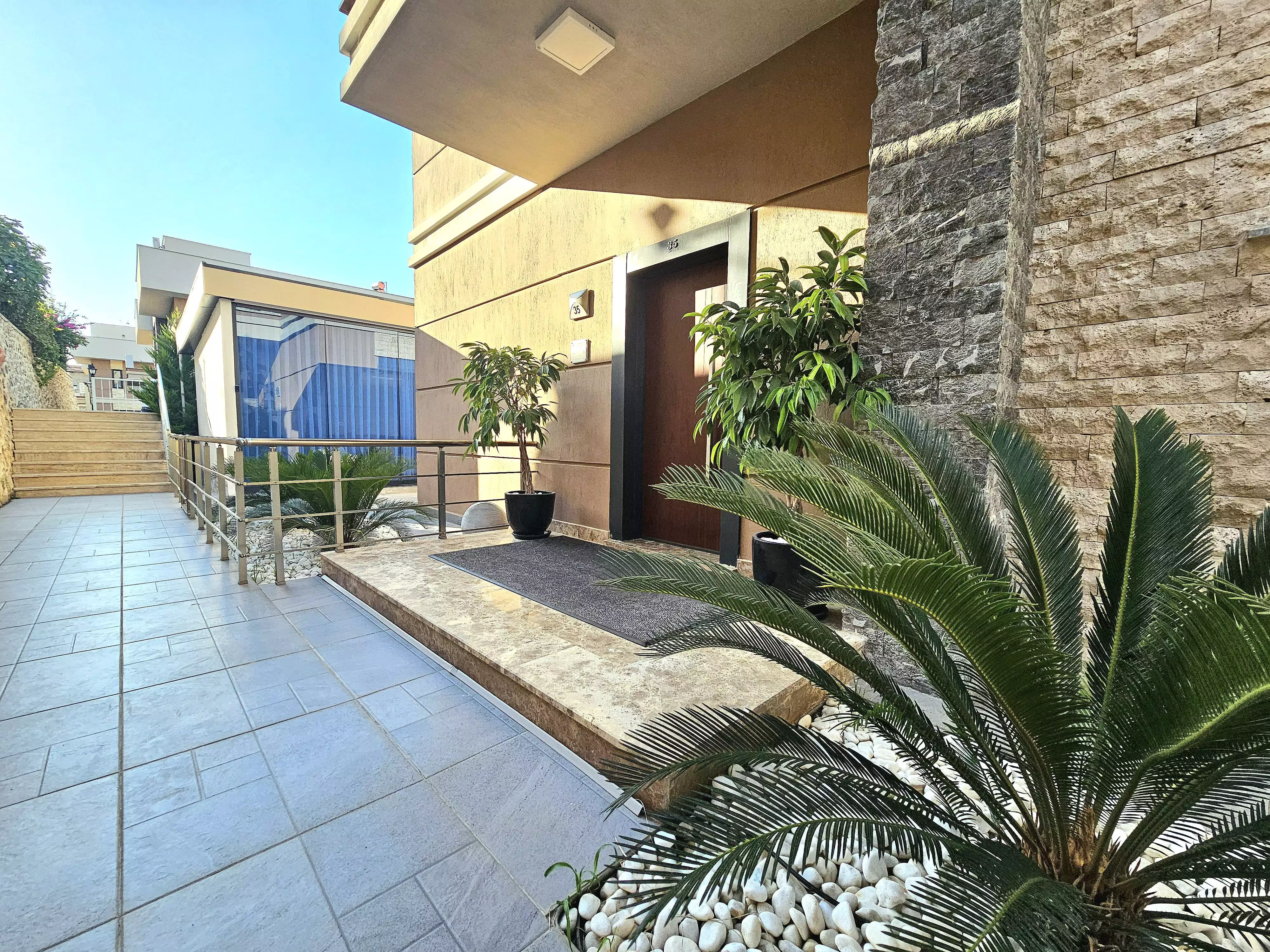 Villa 220m² in Turkey, Kargicak. Priced at 495000€ rent photo-26
