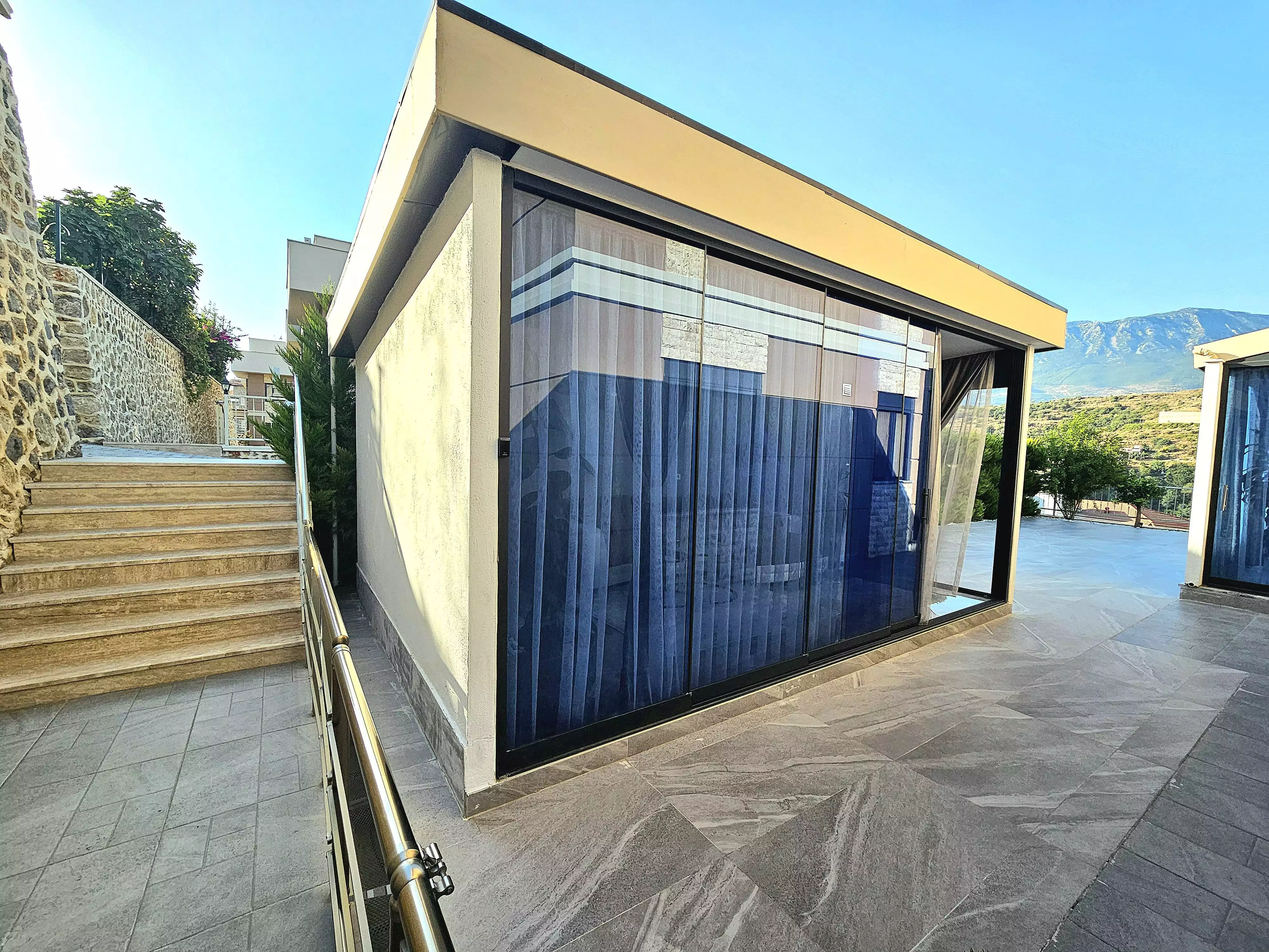 Villa 220m² in Turkey, Kargicak. Priced at 495000€ rent photo-29