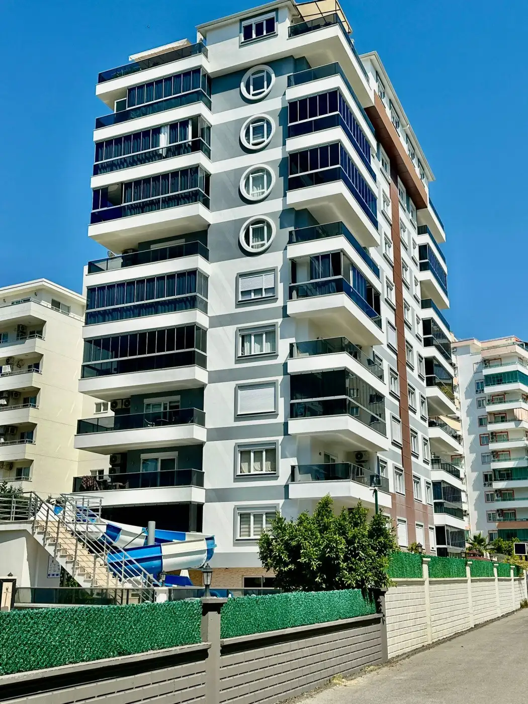 Flat 115m² in Turkey, Mahmutlar. Priced at 119000€ rent photo-1