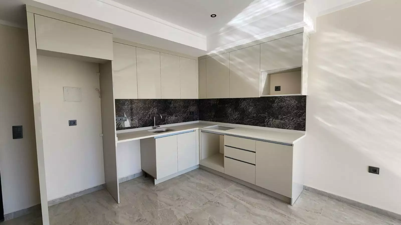 Flat 53m² in Turkey, Oba. Priced at 169000€ rent photo-21